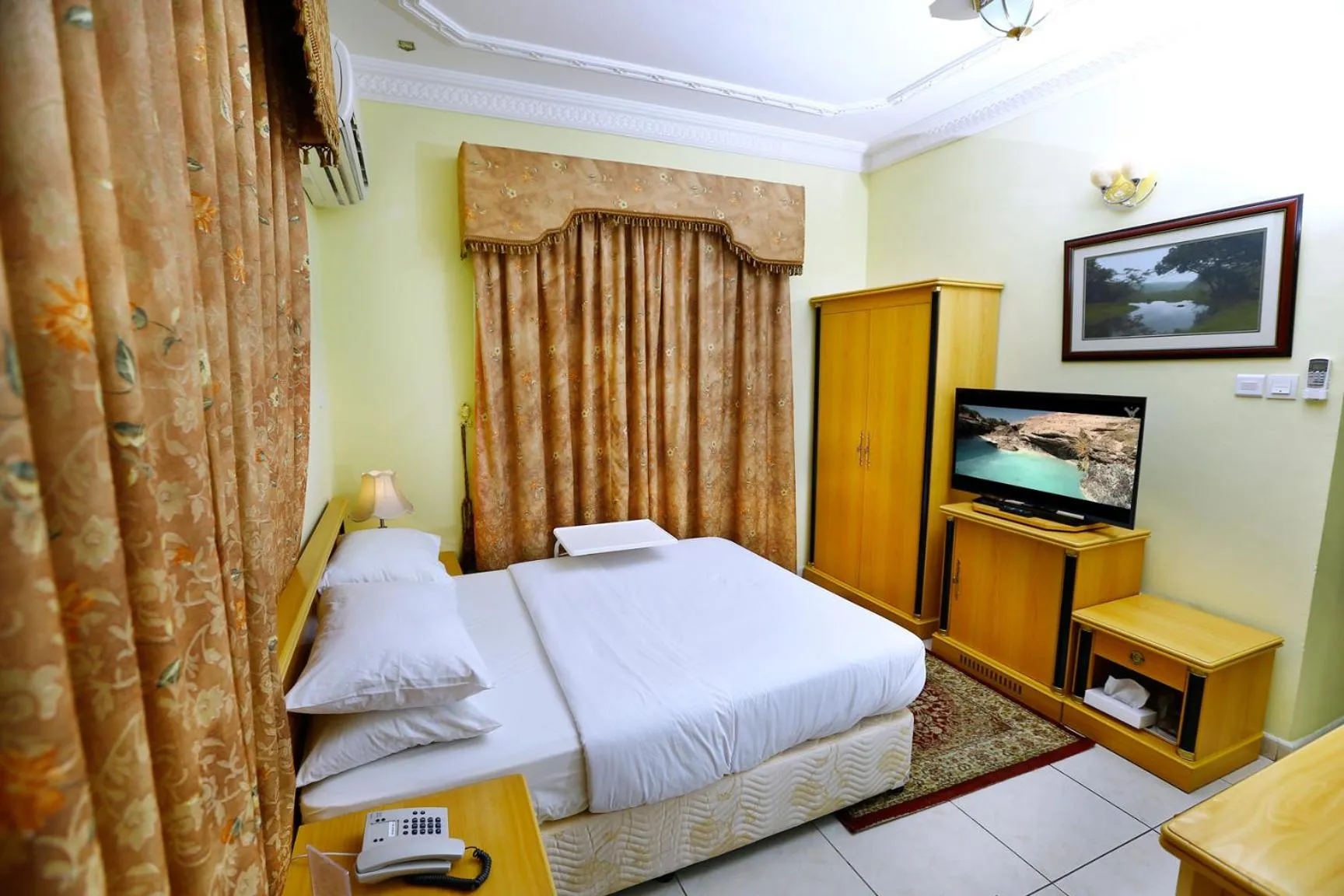 Standard Single Room - single occupancy in Muscat International Hotel