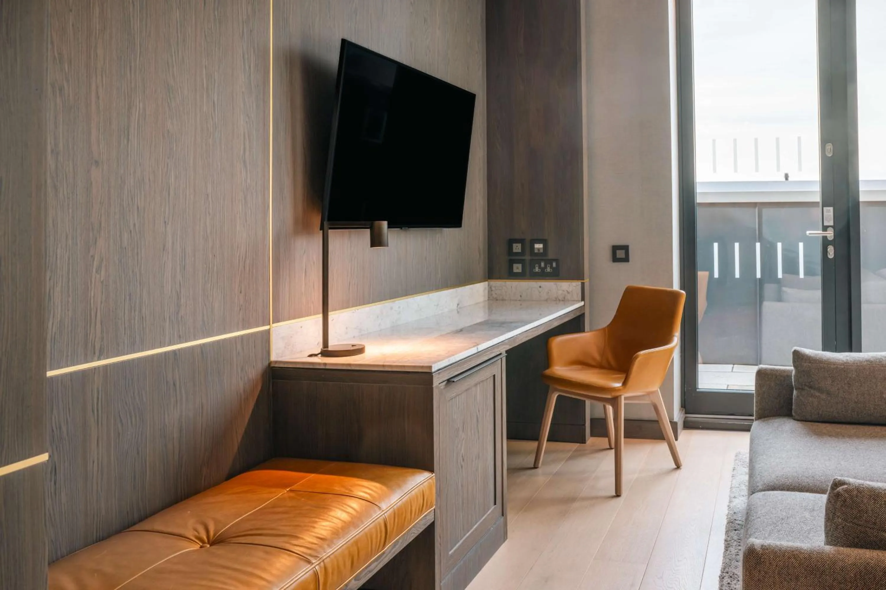 Junior Suite with Balcony in Radisson Blu Royal Hotel Dublin