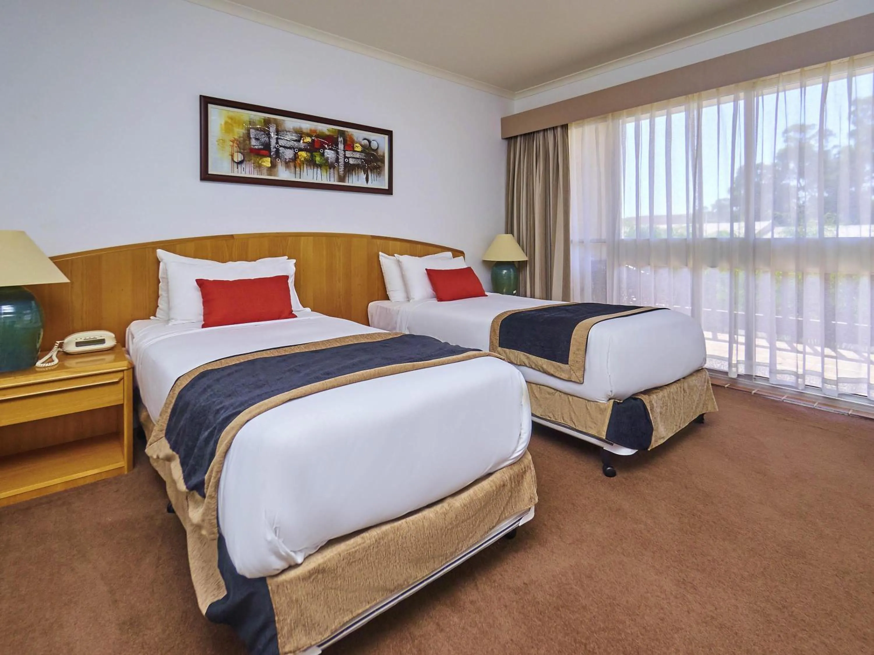 Deluxe Room with a Queen Bed in BreakFree Wirrina Cove