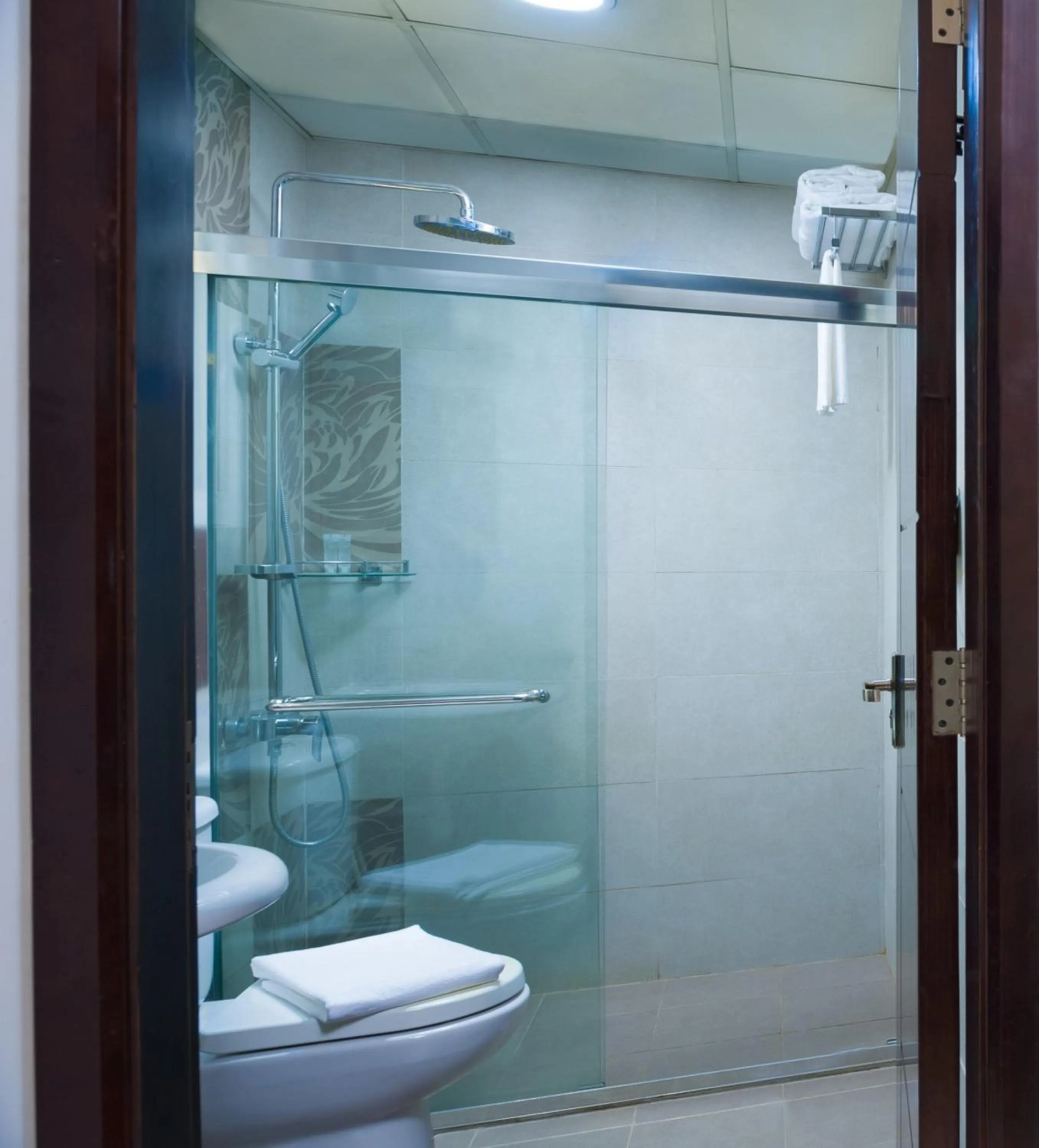 Deluxe King Suite in Centara Life Muscat Dunes Hotel