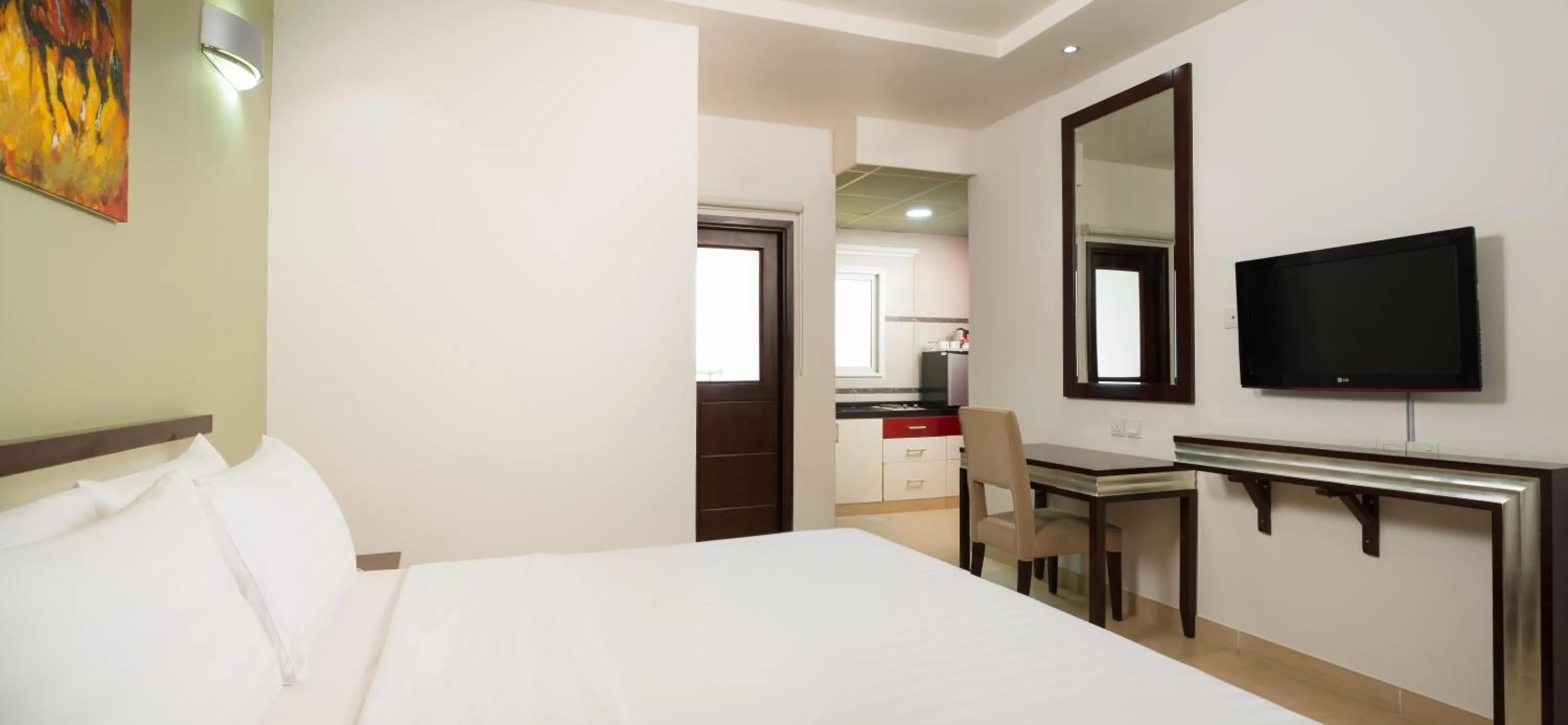 Deluxe King Room in Centara Life Muscat Dunes Hotel