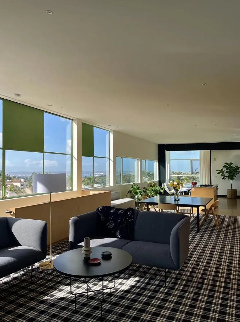 Queen Suite in Abpopa Hillcrest