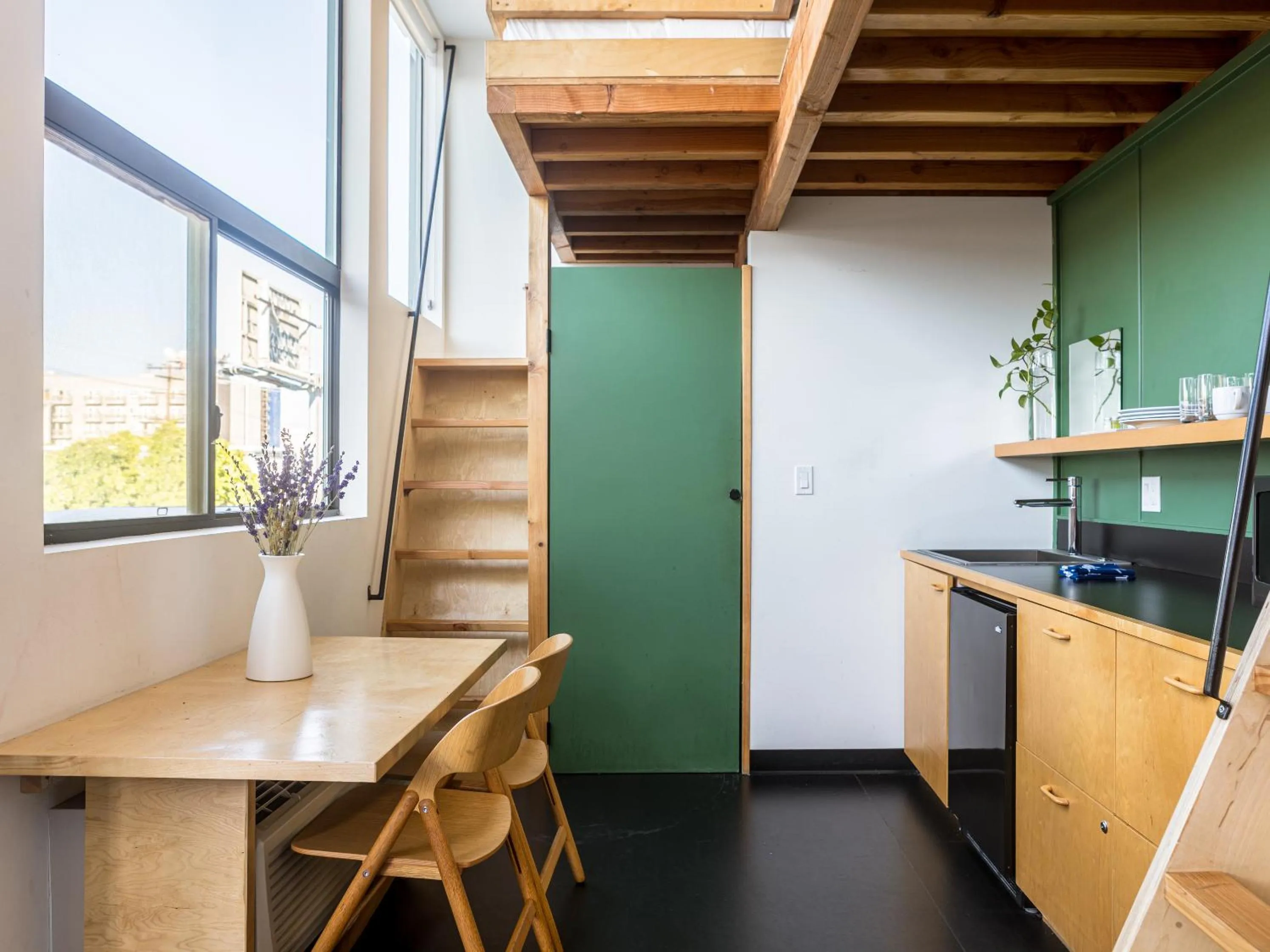 Triple Room with Balcony in Abpopa Hillcrest