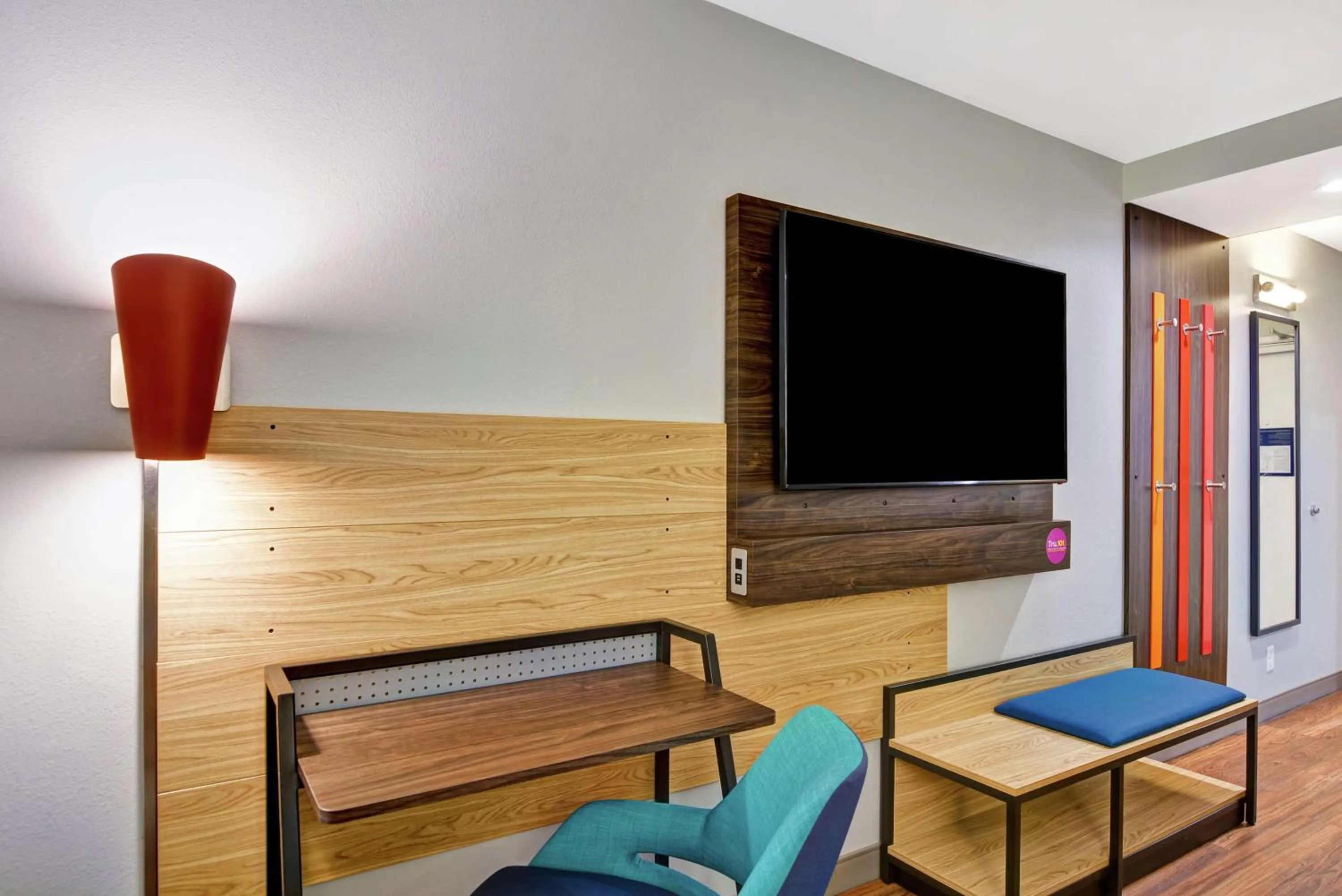 Queen Room with Two Queen Beds - Mobility Access in Tru By Hilton Shepherdsville Louisville South