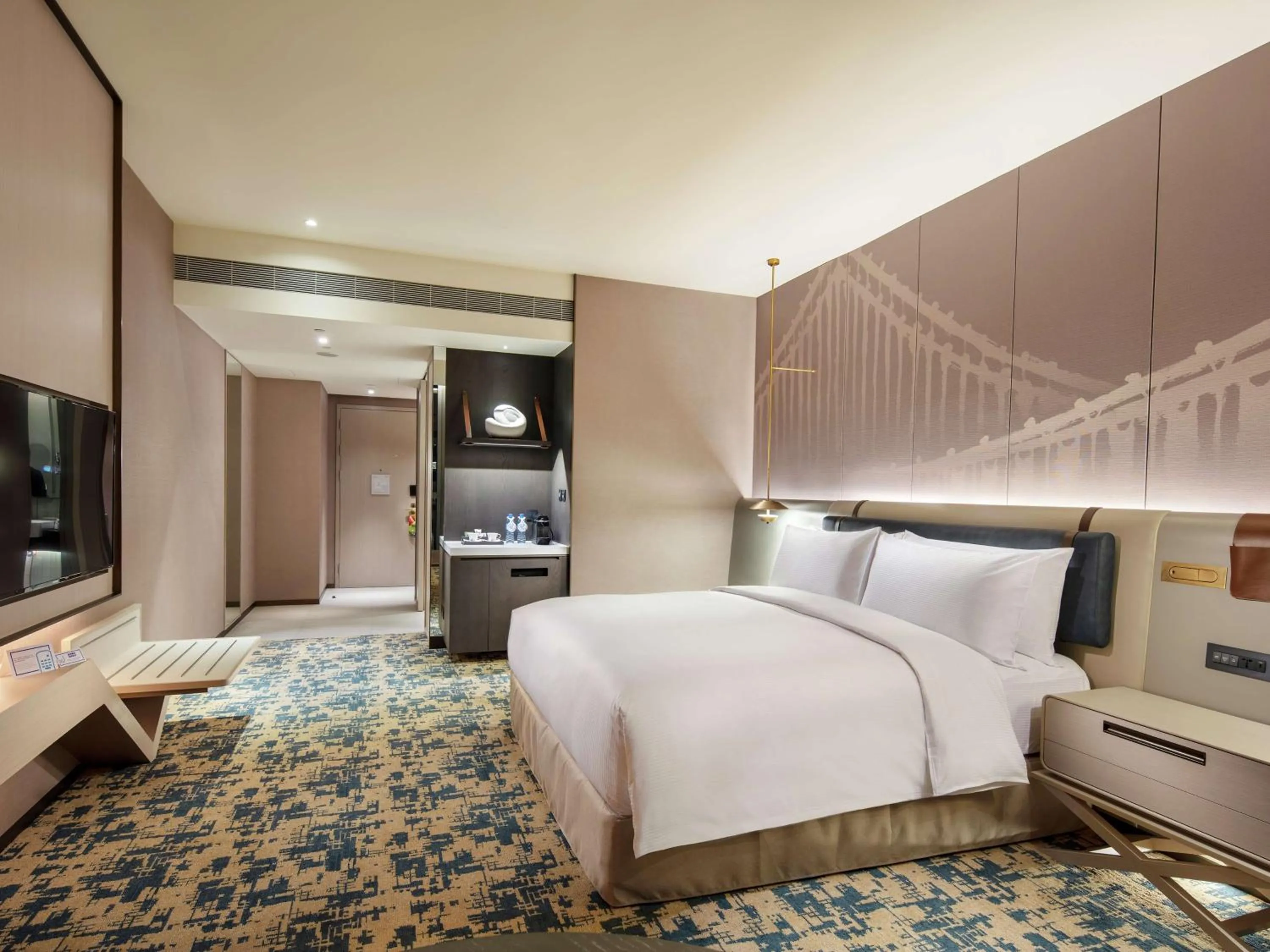 King Guest Room in Hilton Taipei Sinban