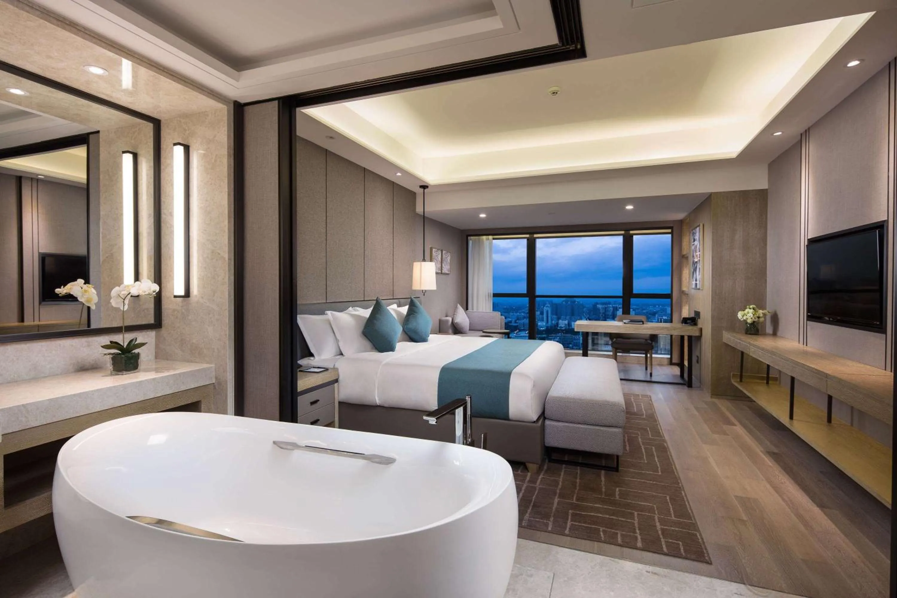 Club King Room - Smoking in Wyndham Grand Maoming