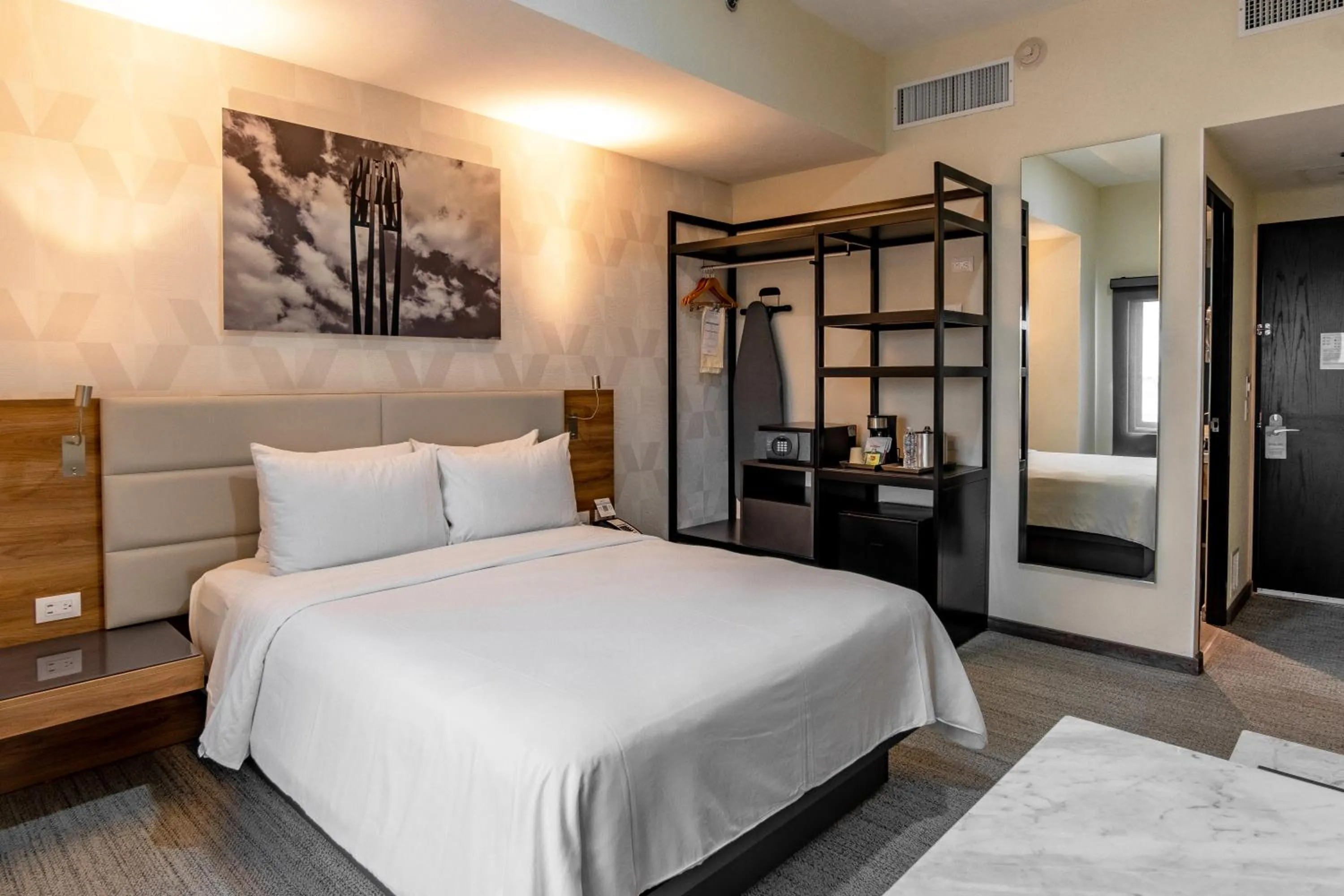 Queen Room - Non-Smoking in Radisson Hotel Monterrey San Jeronimo