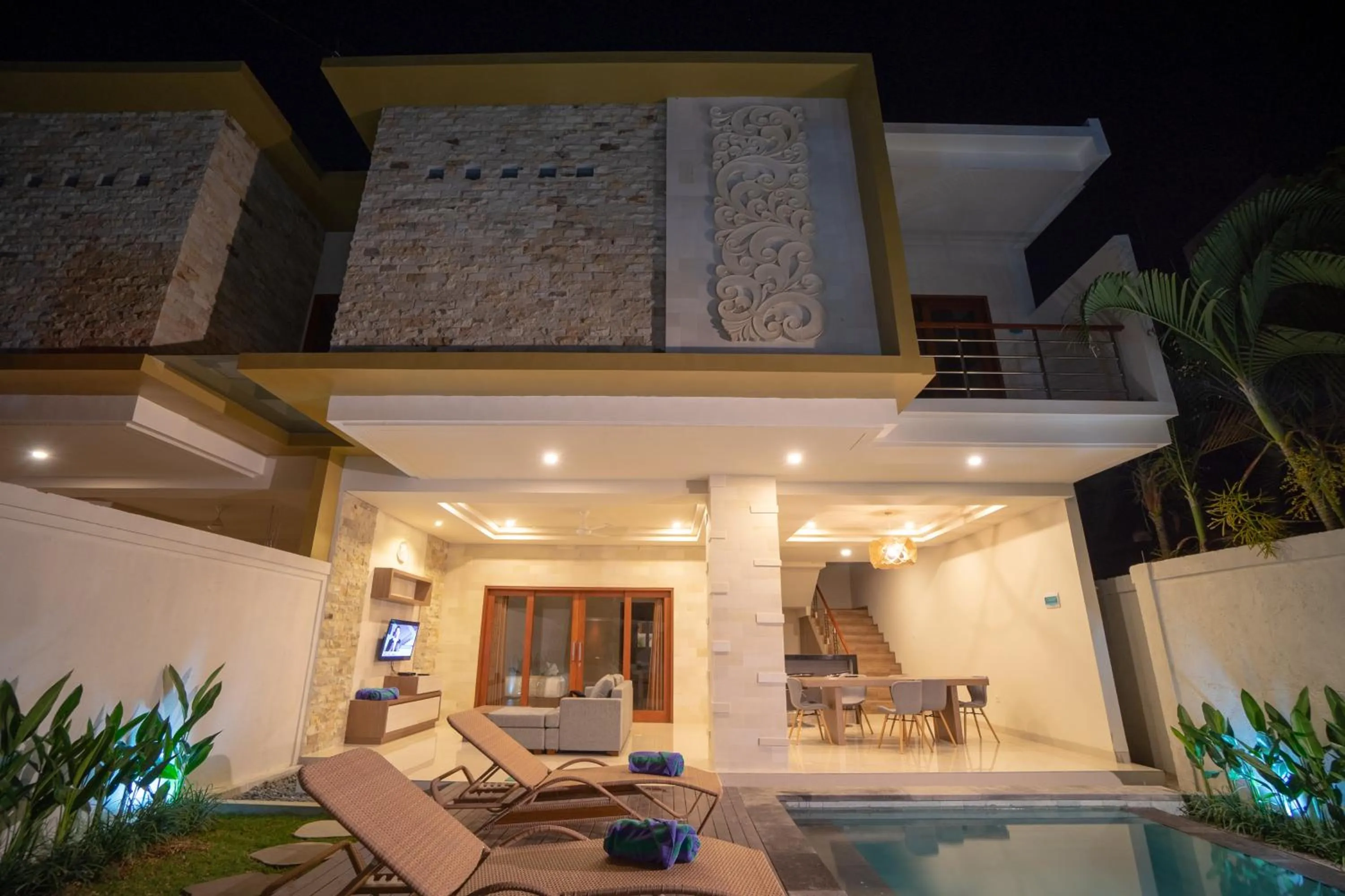 Villa with Private Pool in Juada Garden