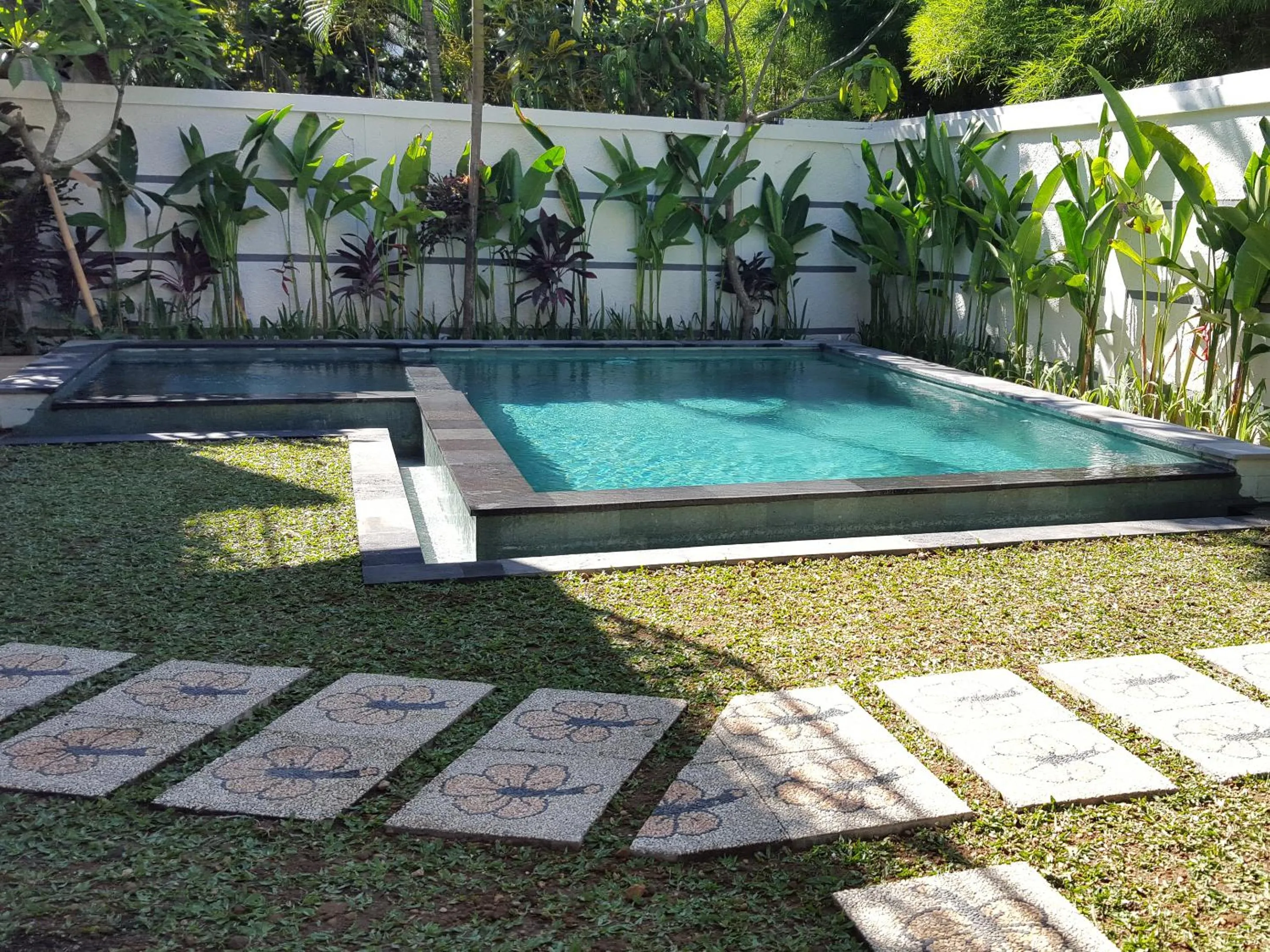 Three-Bedroom Villa in Juada Garden