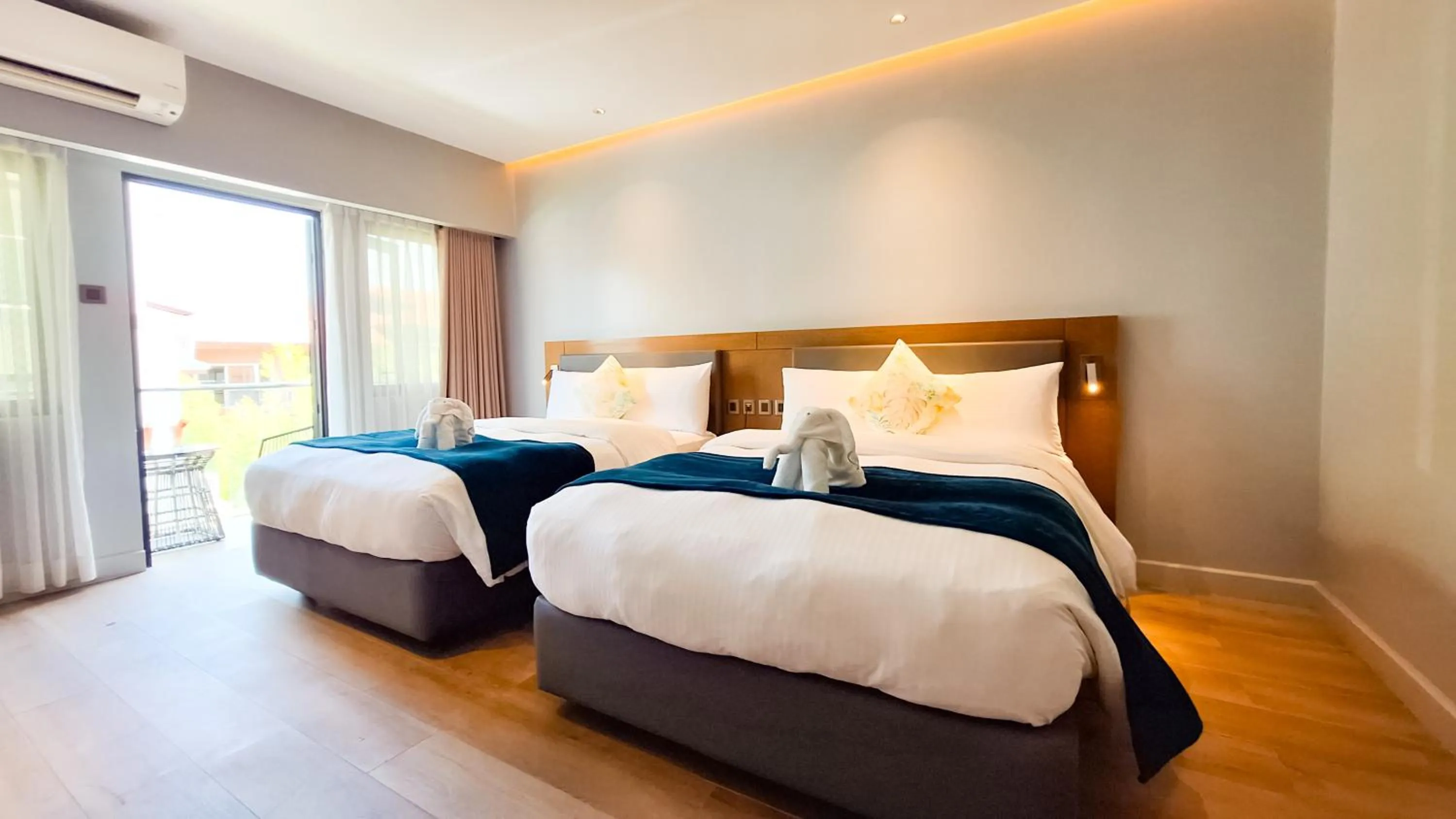 Deluxe Double or Twin Room with Balcony in Pinnacle Boracay