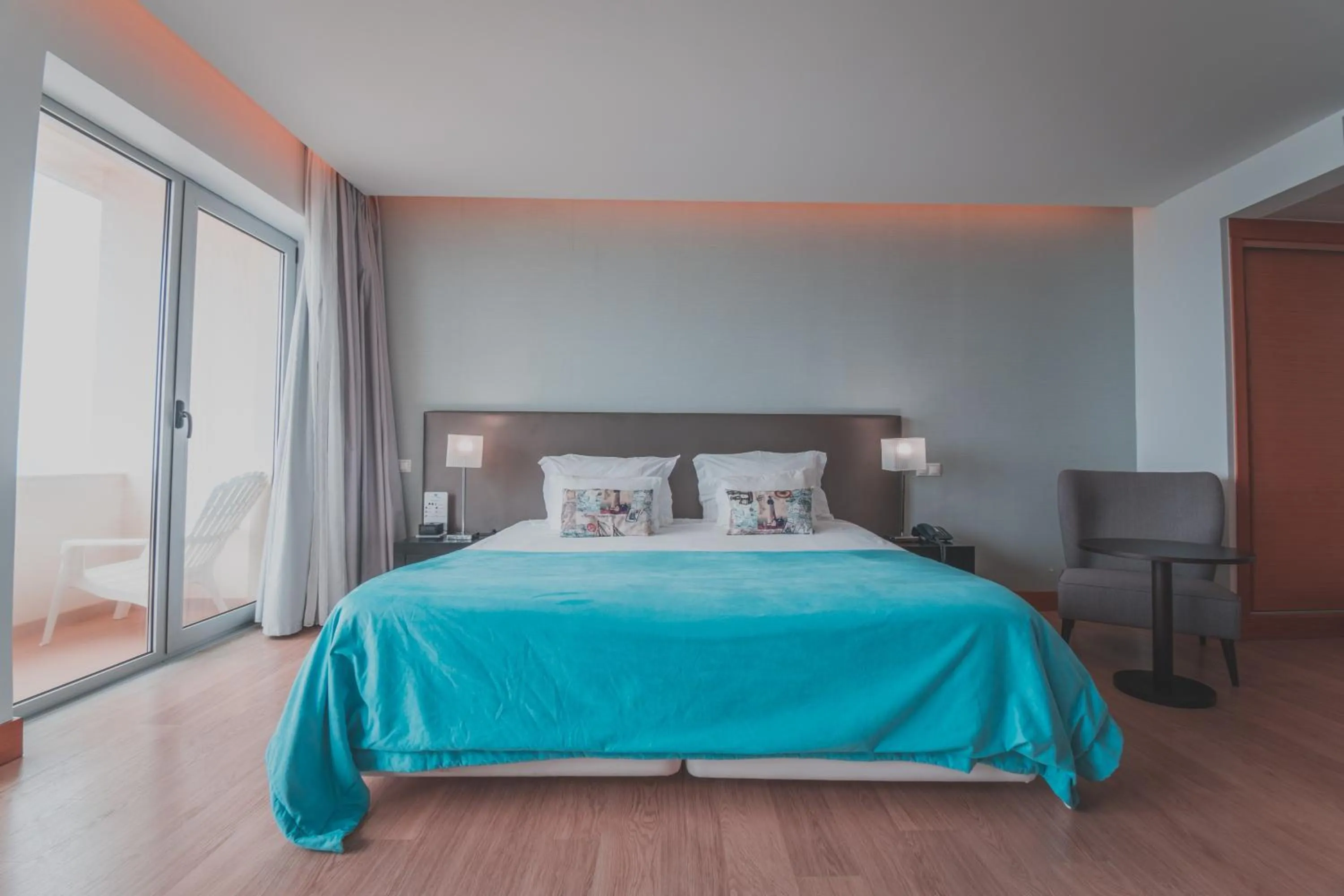 Superior Suite with Sea View in Hotel Mar e Sol & Spa