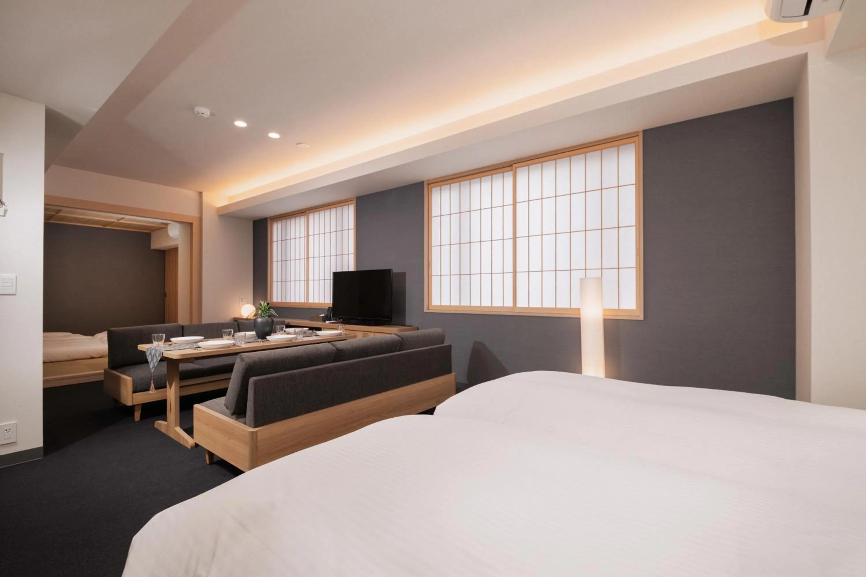 Superior Japanese Apartment For 6 in MIMARU TOKYO HATCHOBORI