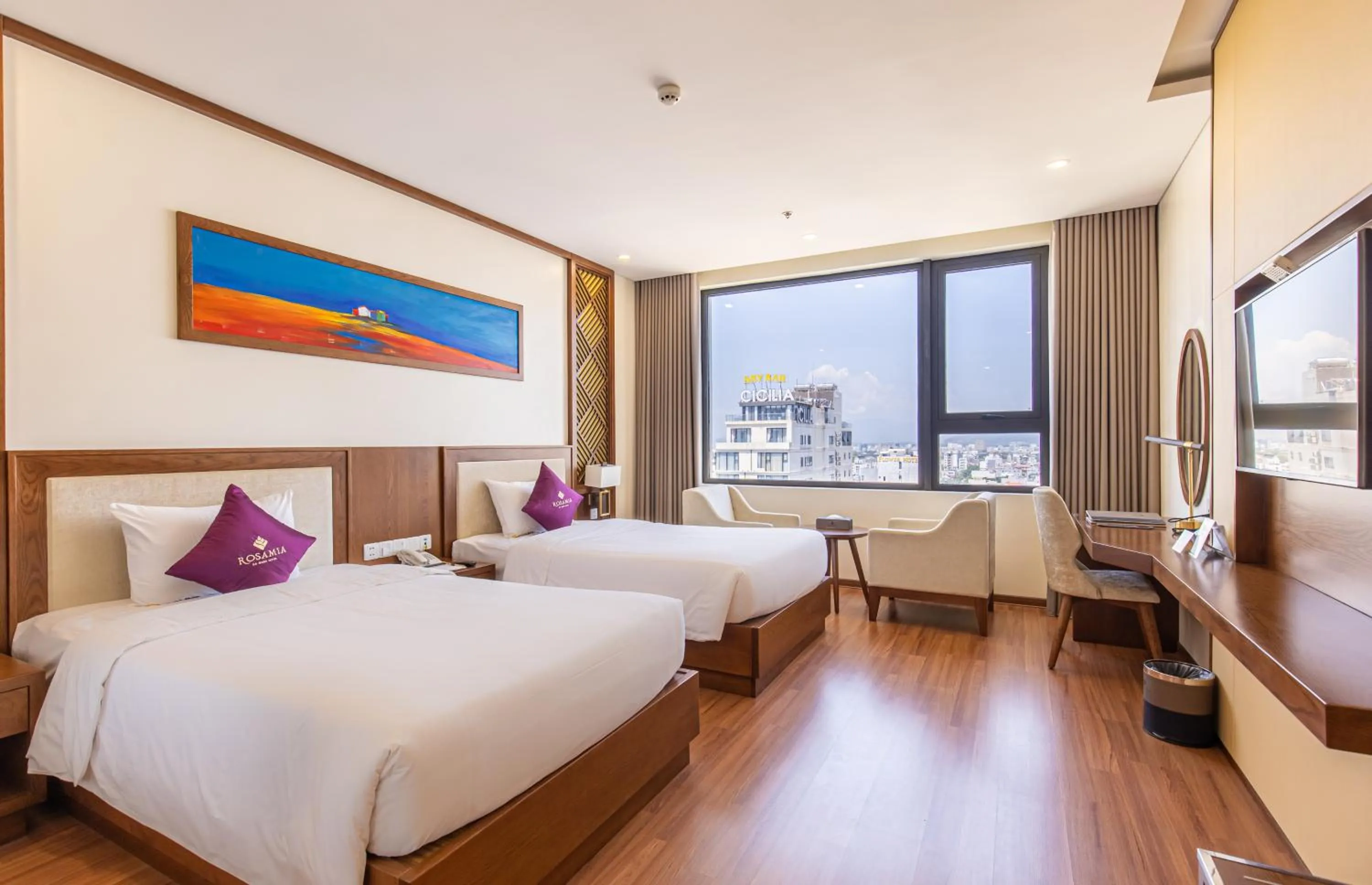 Deluxe Twin Room City View in Rosamia Da Nang Hotel