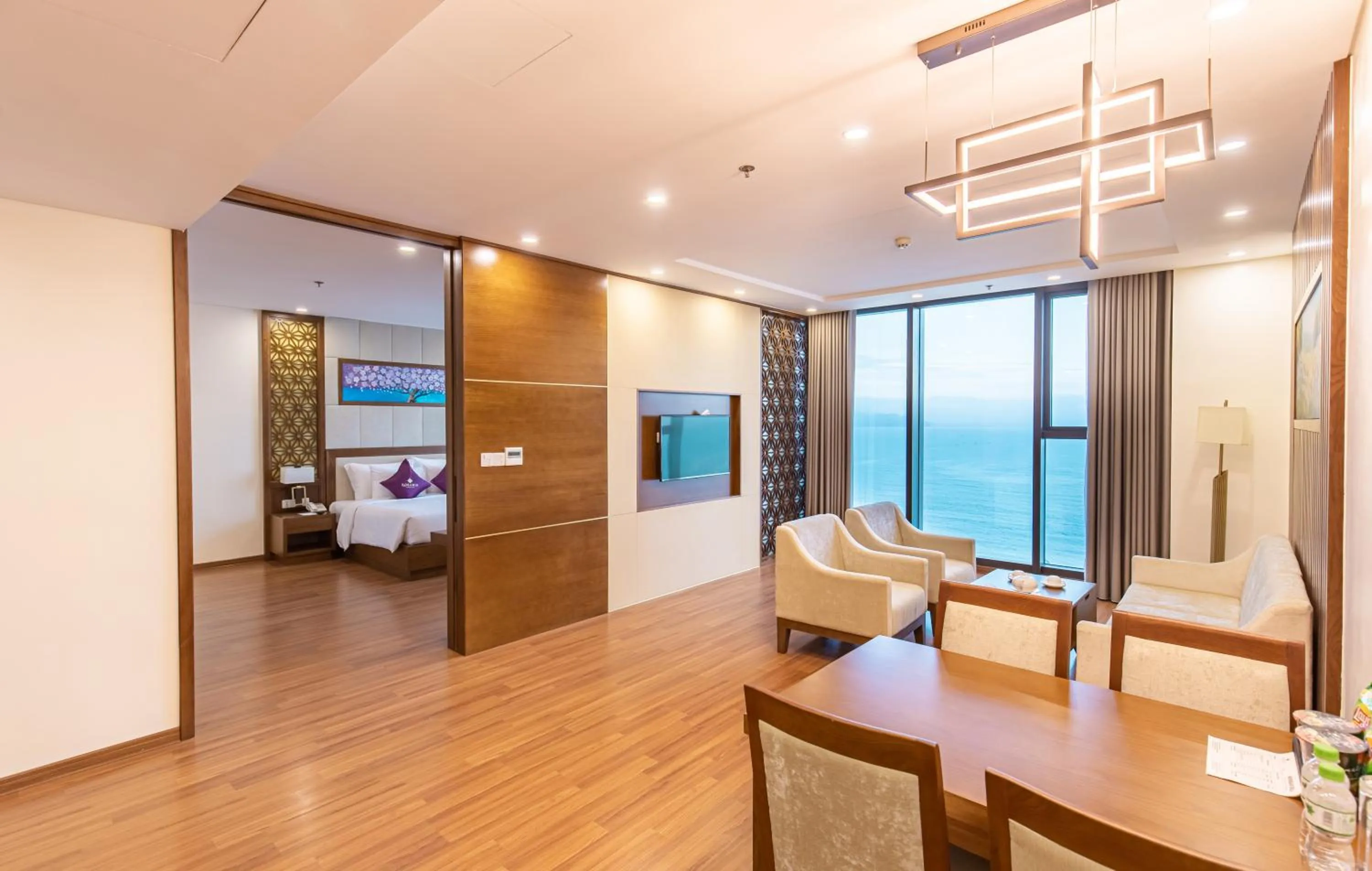 Executive Suite Ocean Front with Afternoon Tea Per Stay in Rosamia Da Nang Hotel