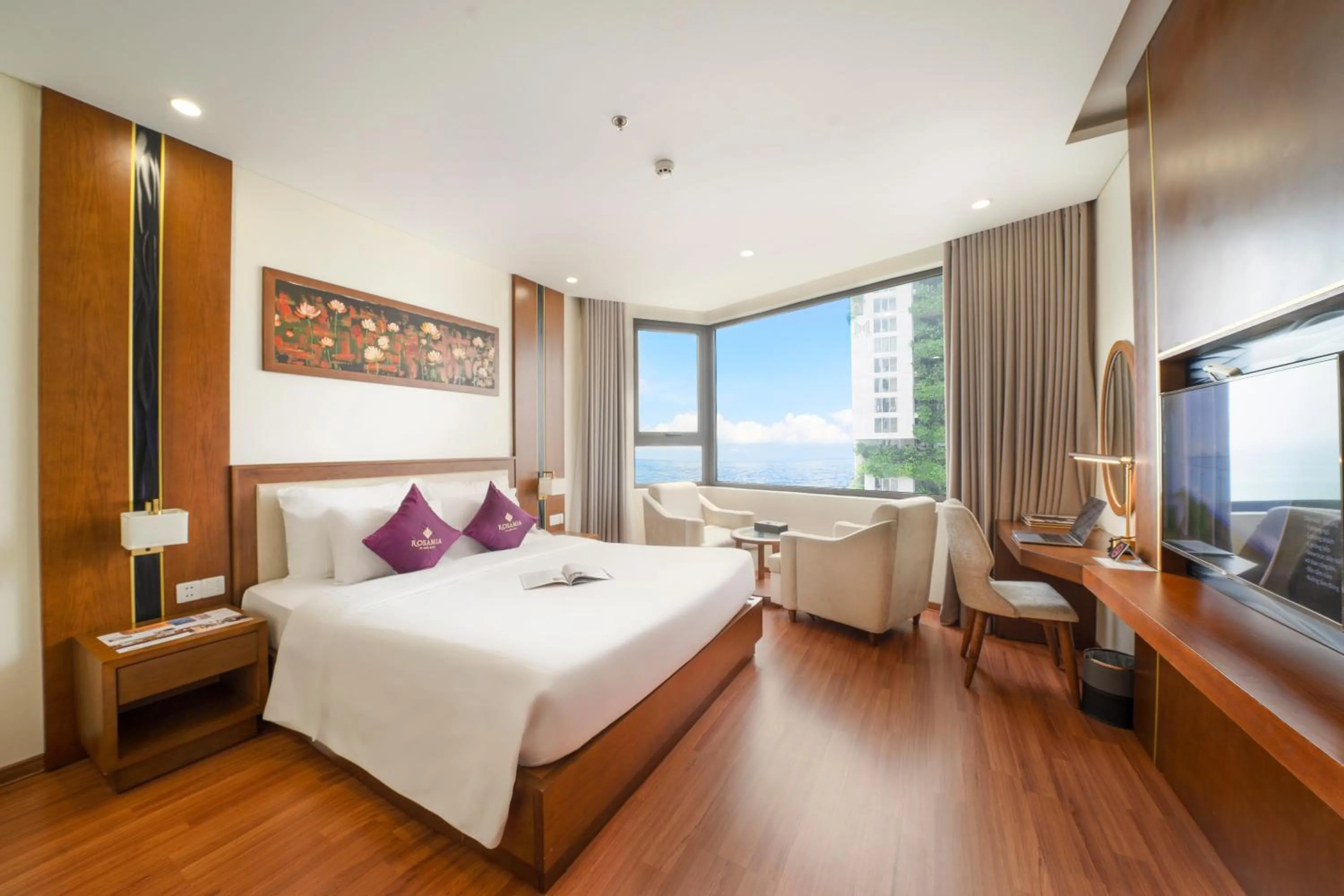 Deluxe Double Room, Partial Sea View with Afternoon Tea Per Stay in Rosamia Da Nang Hotel