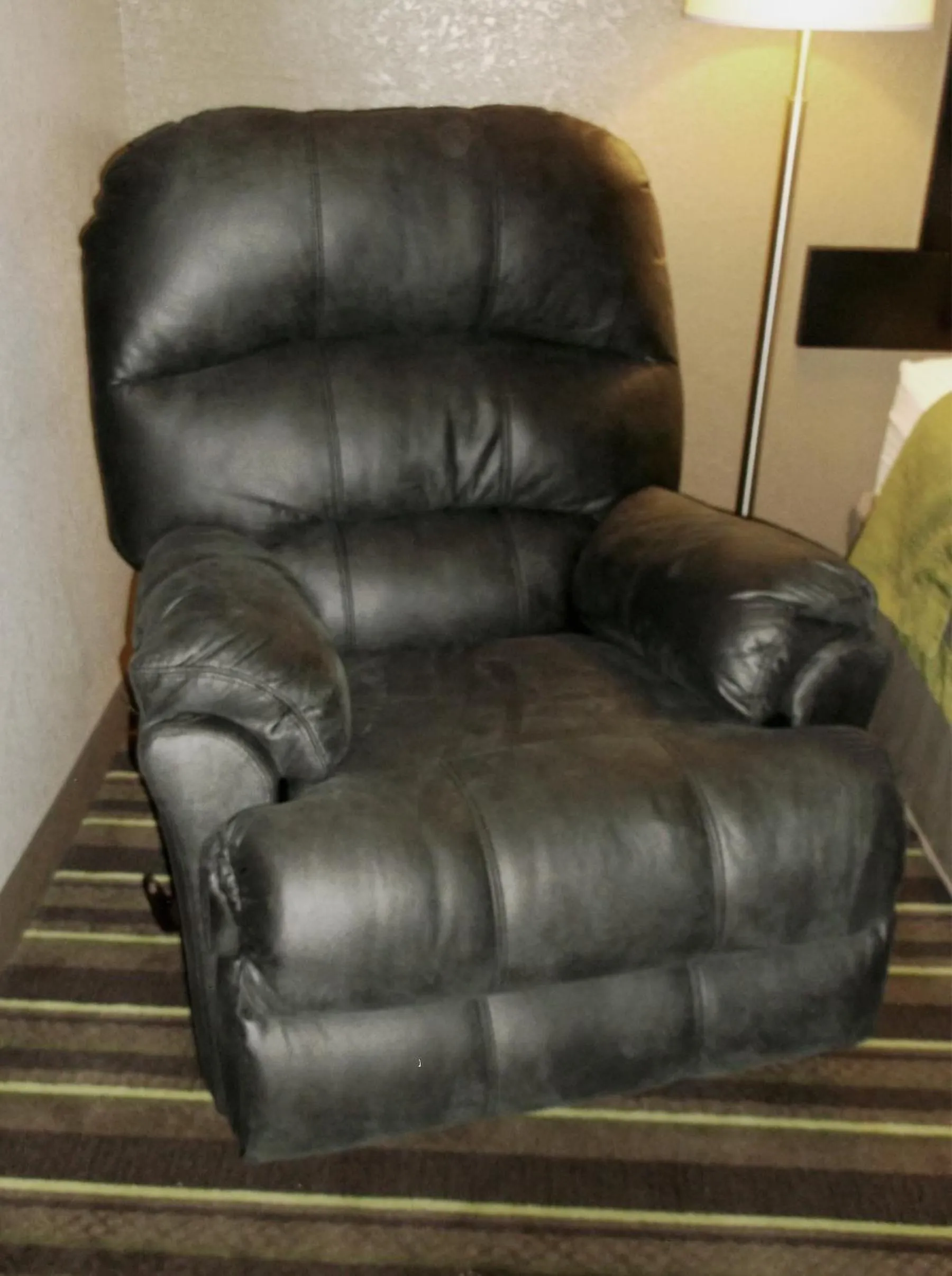 Studio Suite with Two Queen Beds - Non-Smoking in Super 8 by Wyndham Brookings