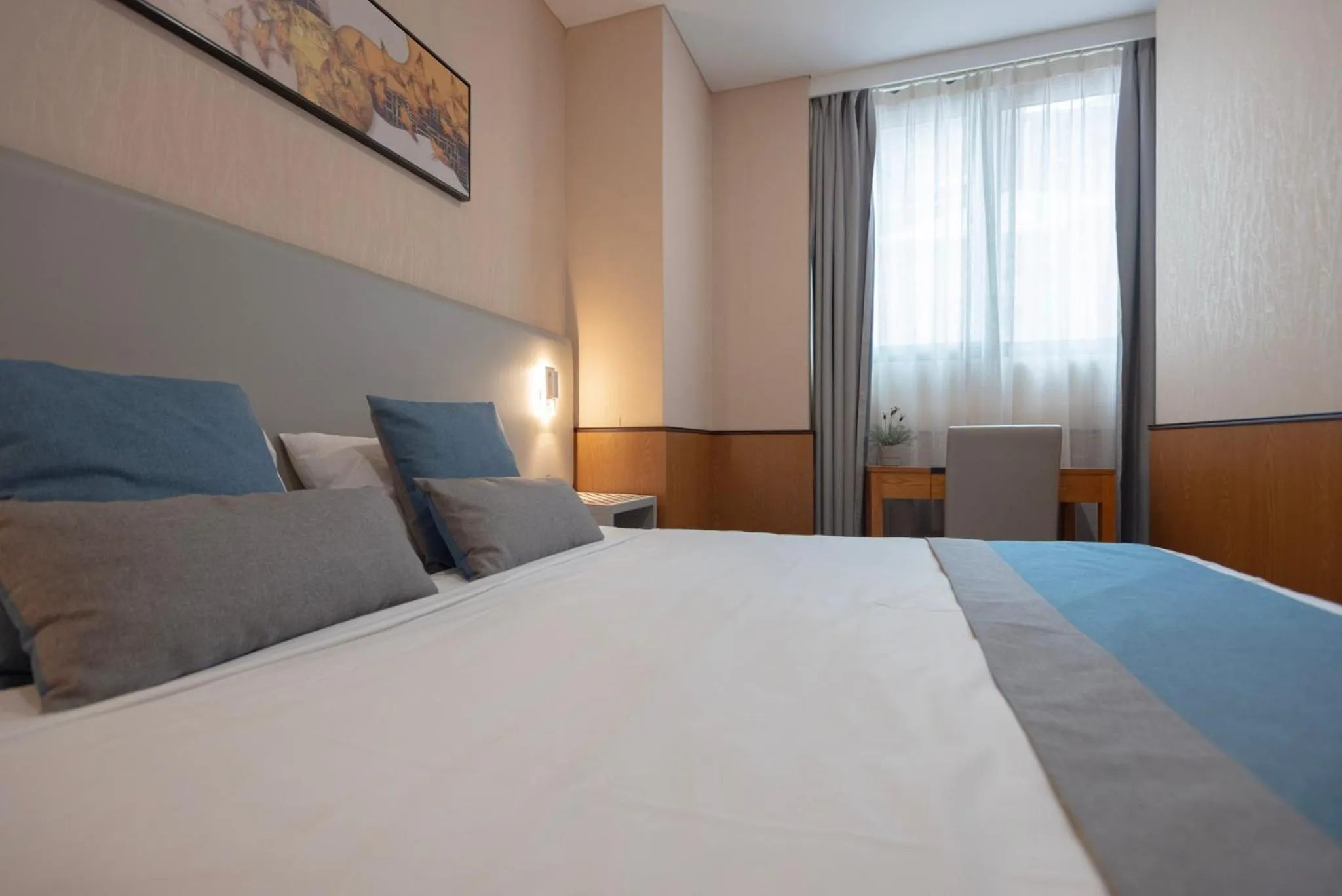 Family Suite in YEHS Hotel Sydney QVB