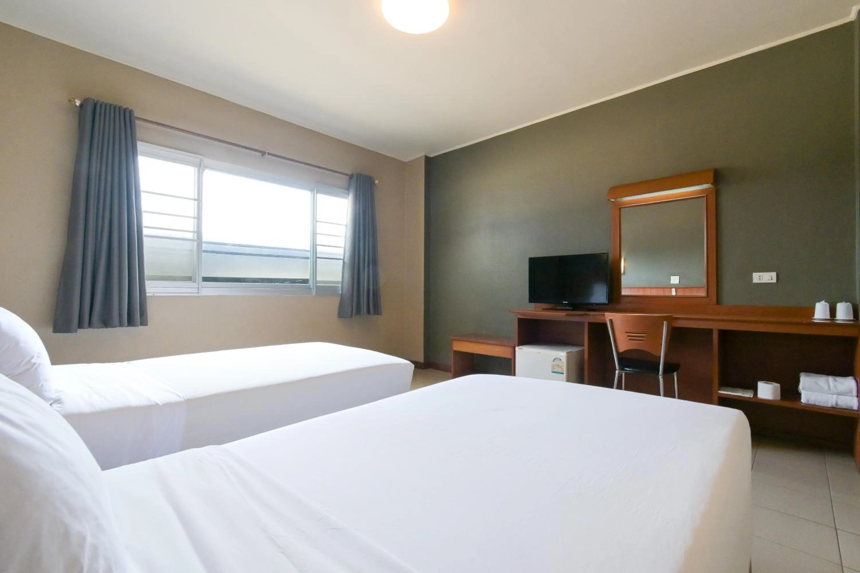 Budget Double or Twin Room in Rattana Park Hotel