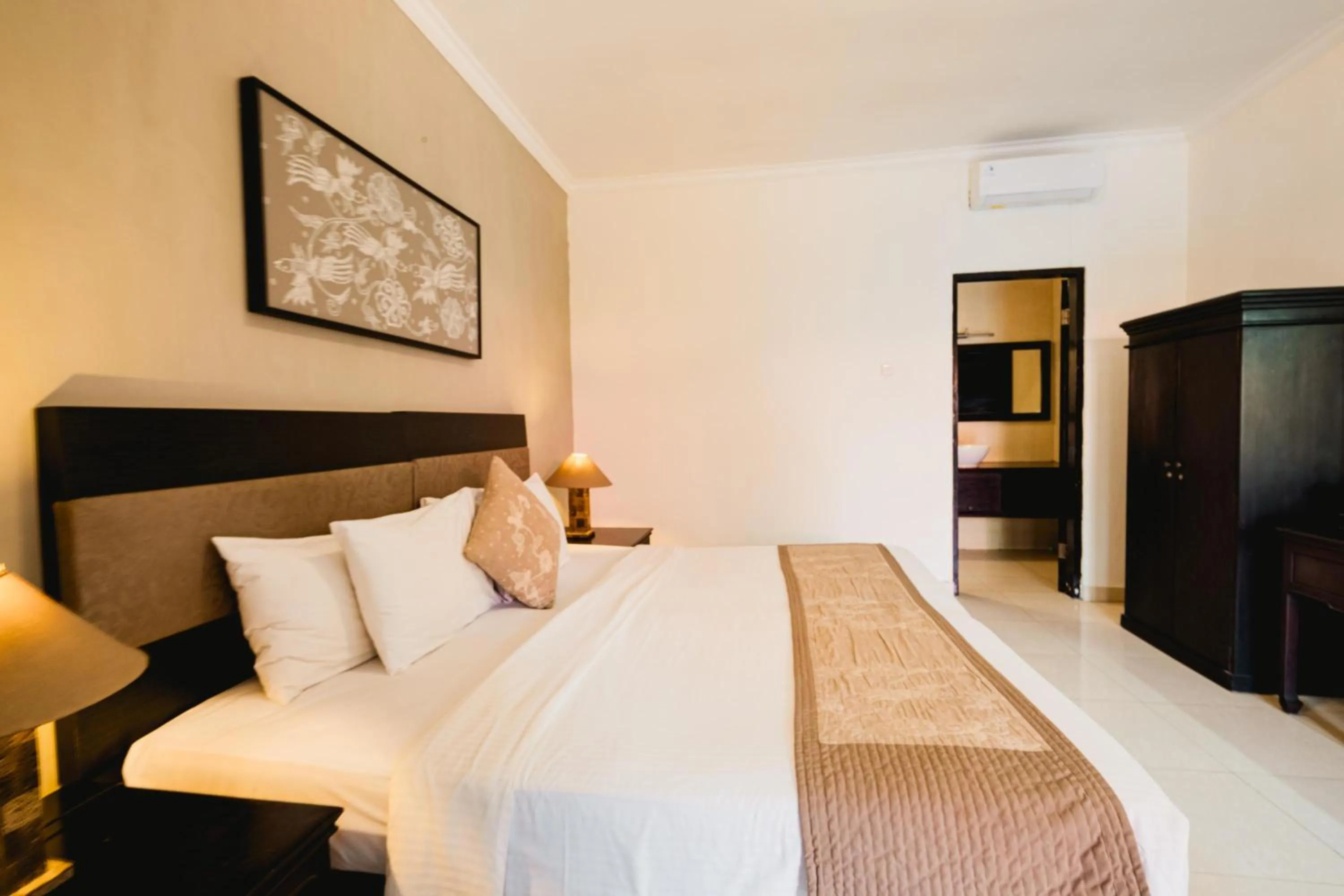 Super Deluxe Double or Twin Room in Sarinande Hotel