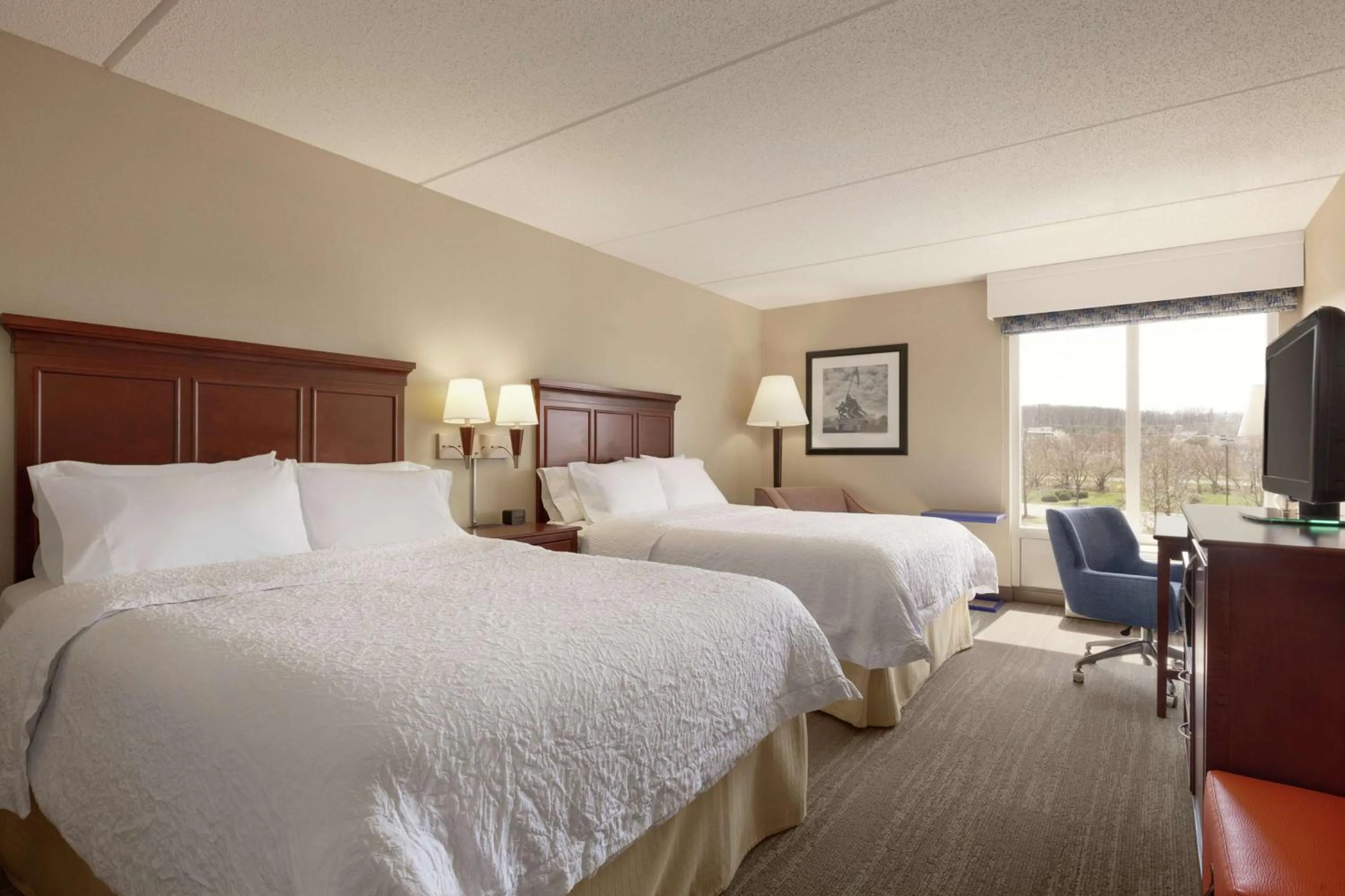 Queen Room with Two Queen Beds - Non-Smoking in Hampton Inn Dulles/Cascades