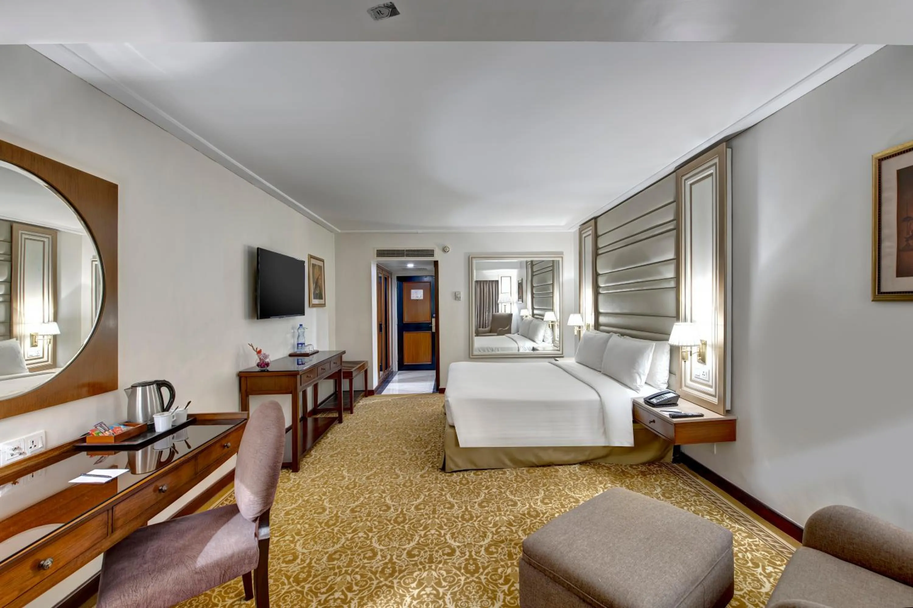 Pearl King Room  - single occupancy in Pearl Continental Hotel, Karachi