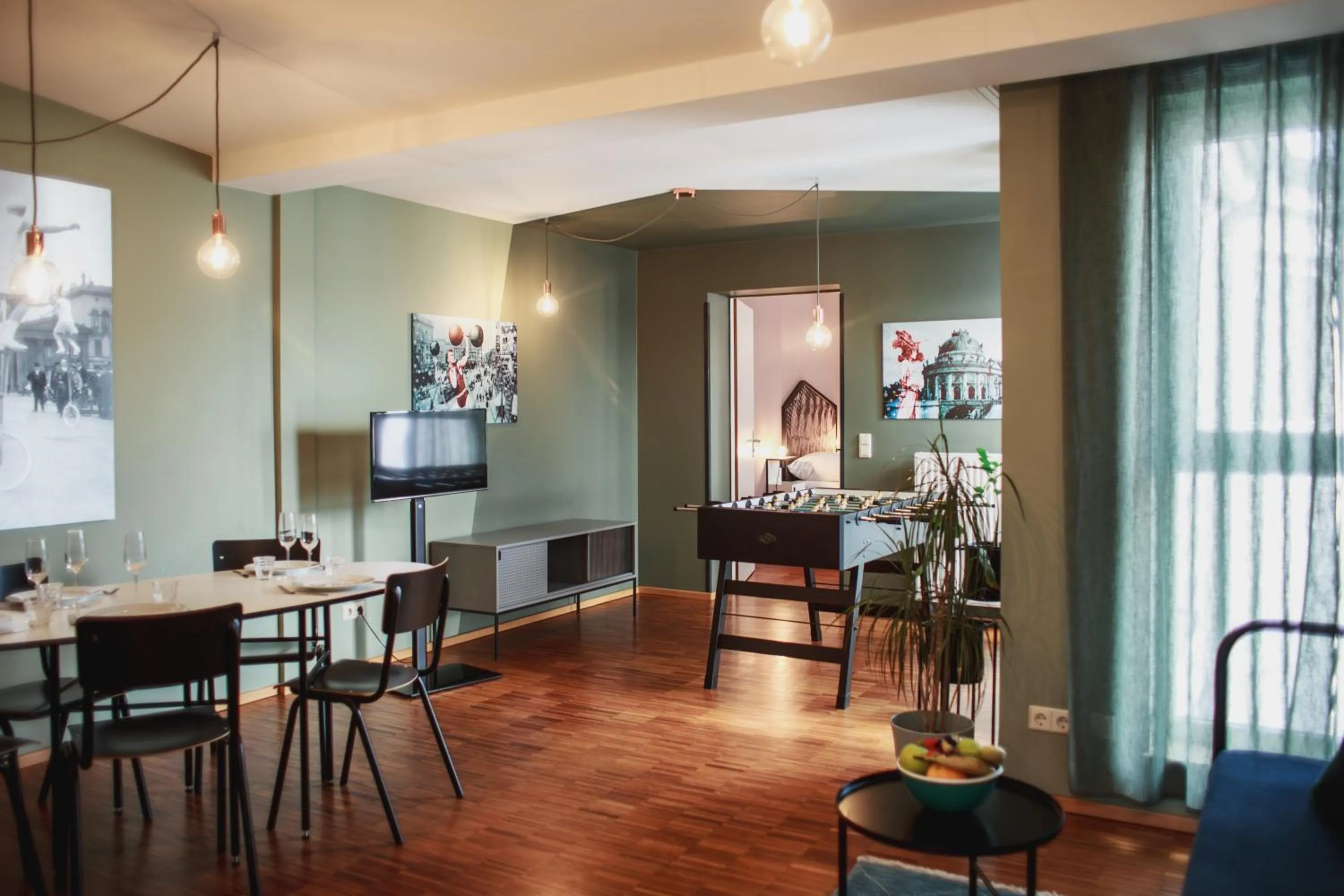 Two-Bedroom Deluxe Apartment in The Circus Hostel