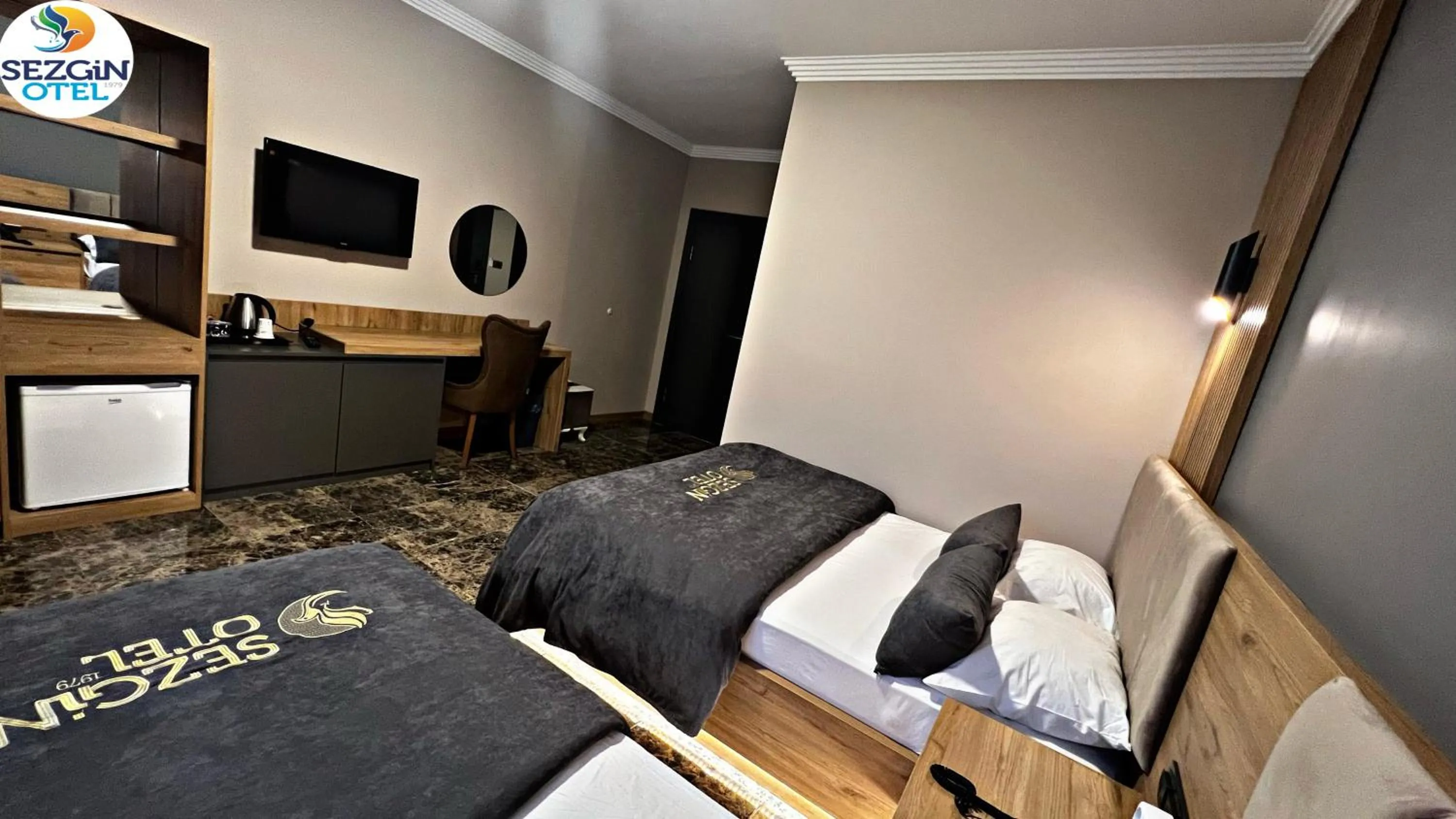 Connecting Family Room with Lake View in Sezgin Hotel