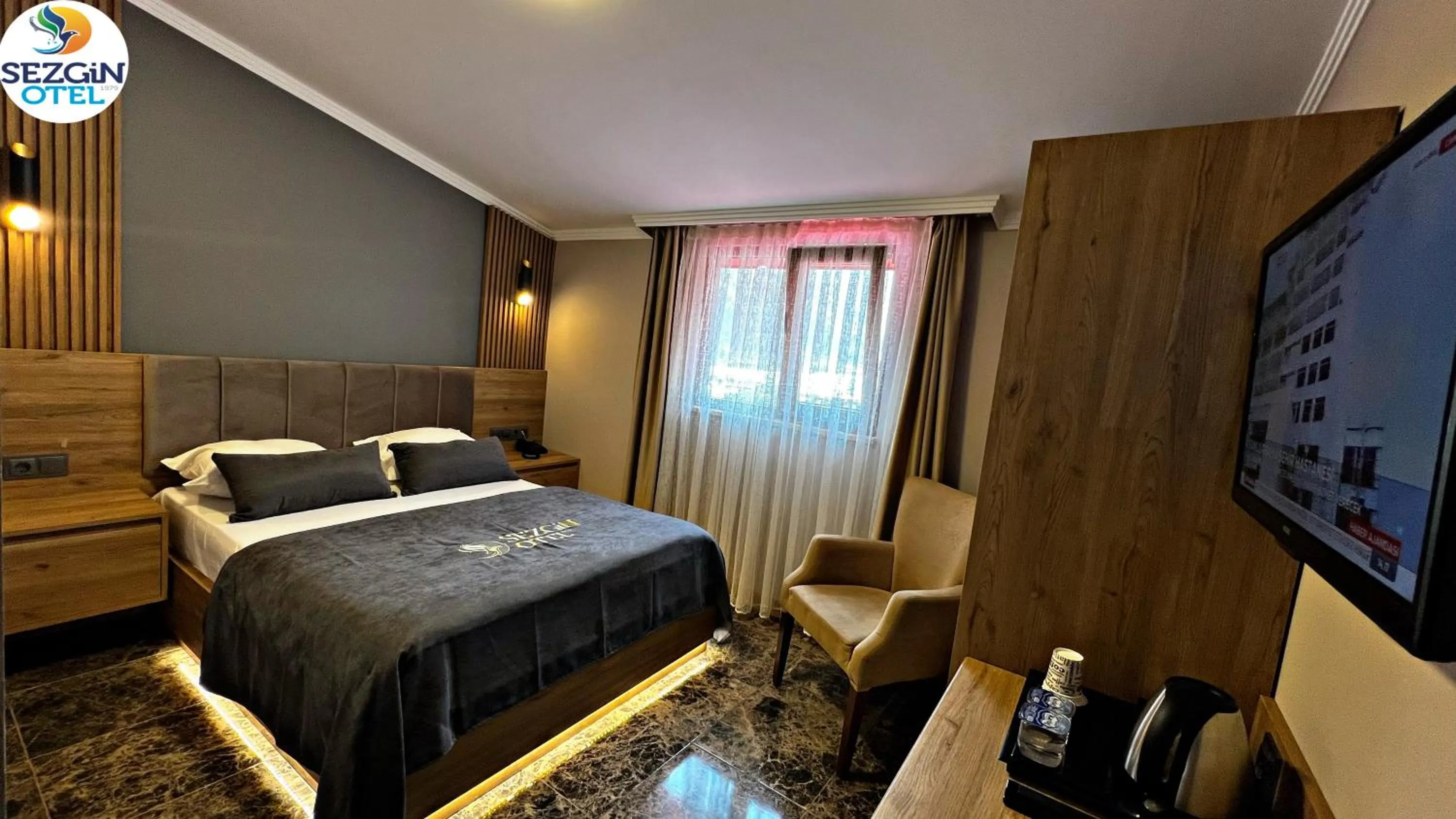 Double Room with Balcony in Sezgin Hotel