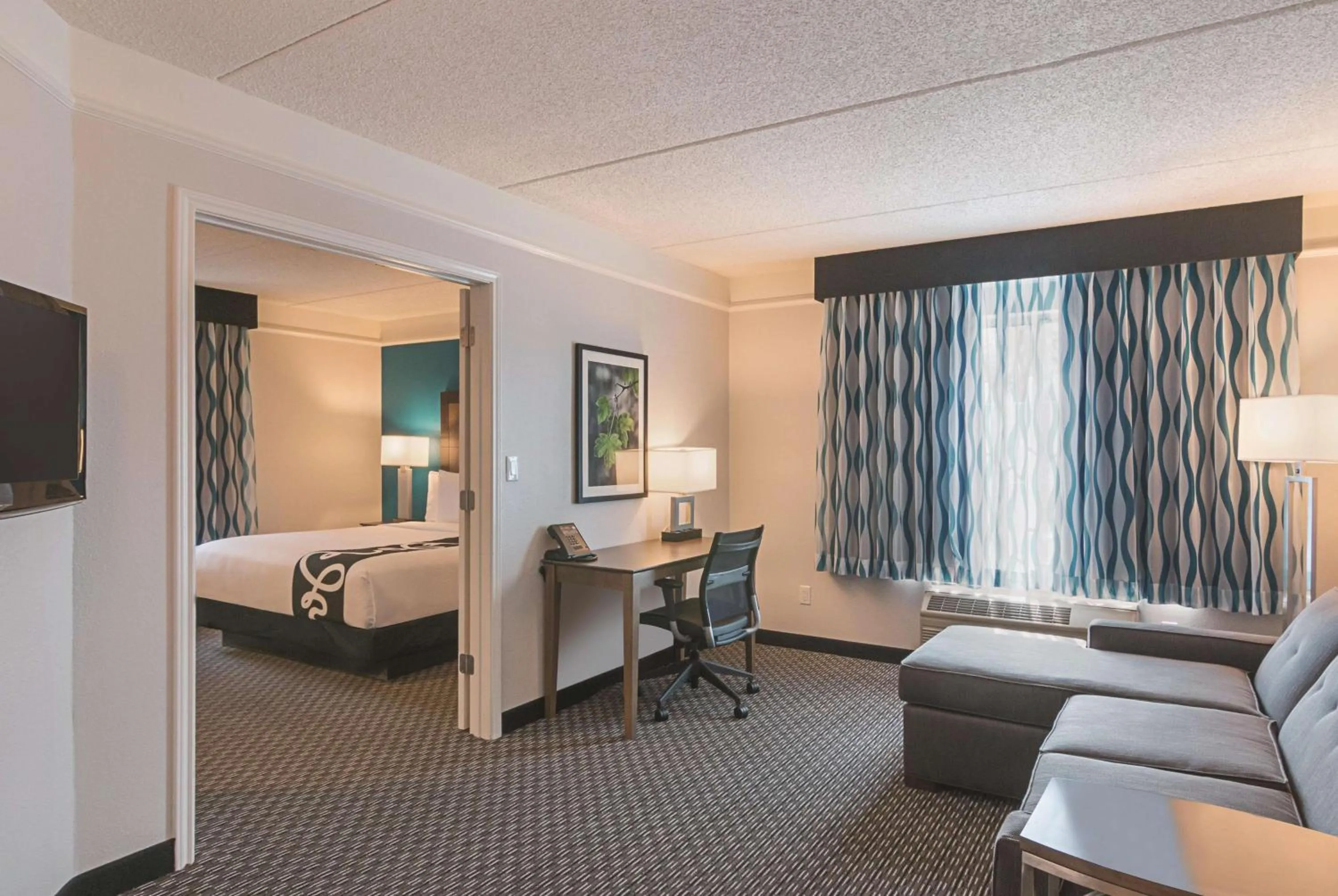 King Suite with Sofa Bed in La Quinta by Wyndham Orlando UCF