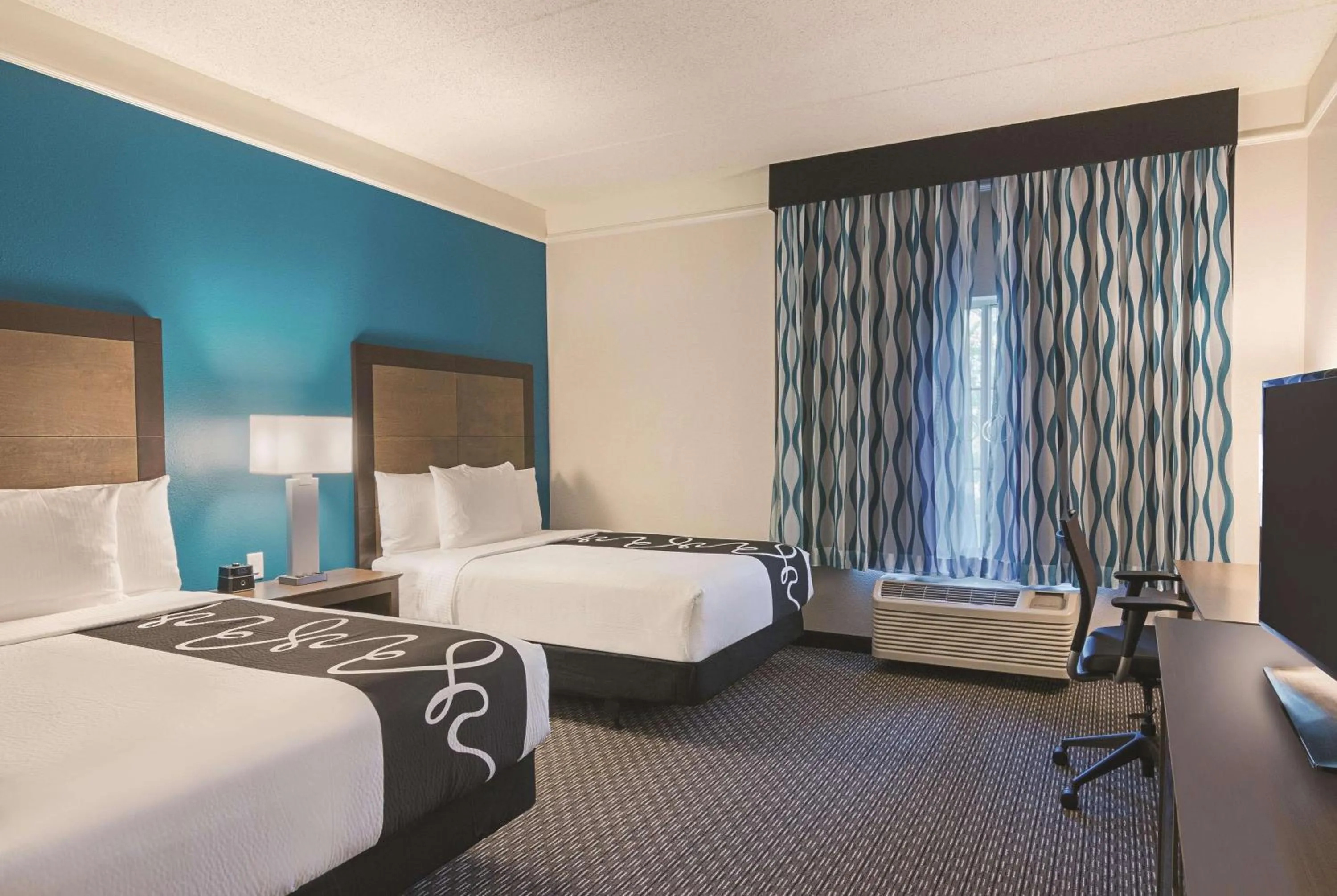 Double Room with Two Double Beds - Disability Access in La Quinta by Wyndham Orlando UCF