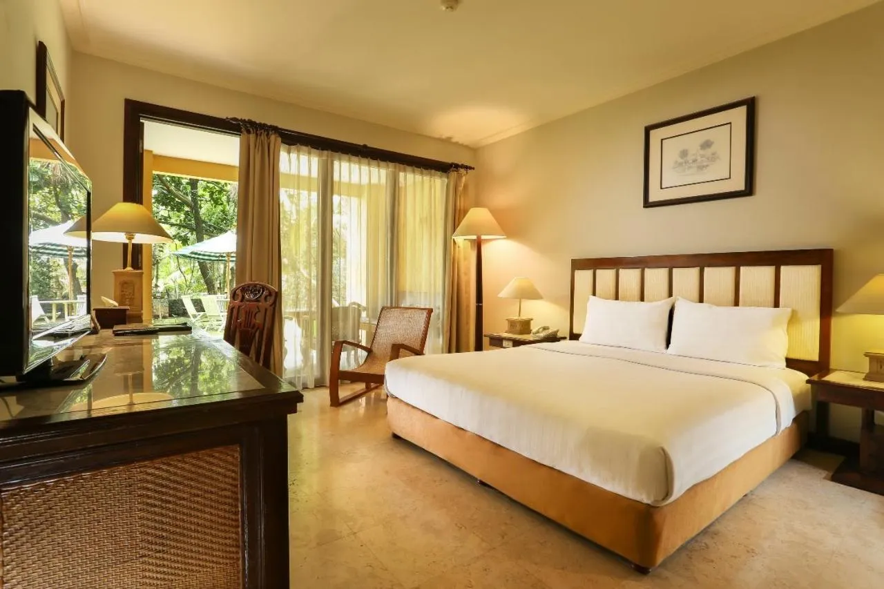 Superior Queen Room in Laras Asri Resort & Spa