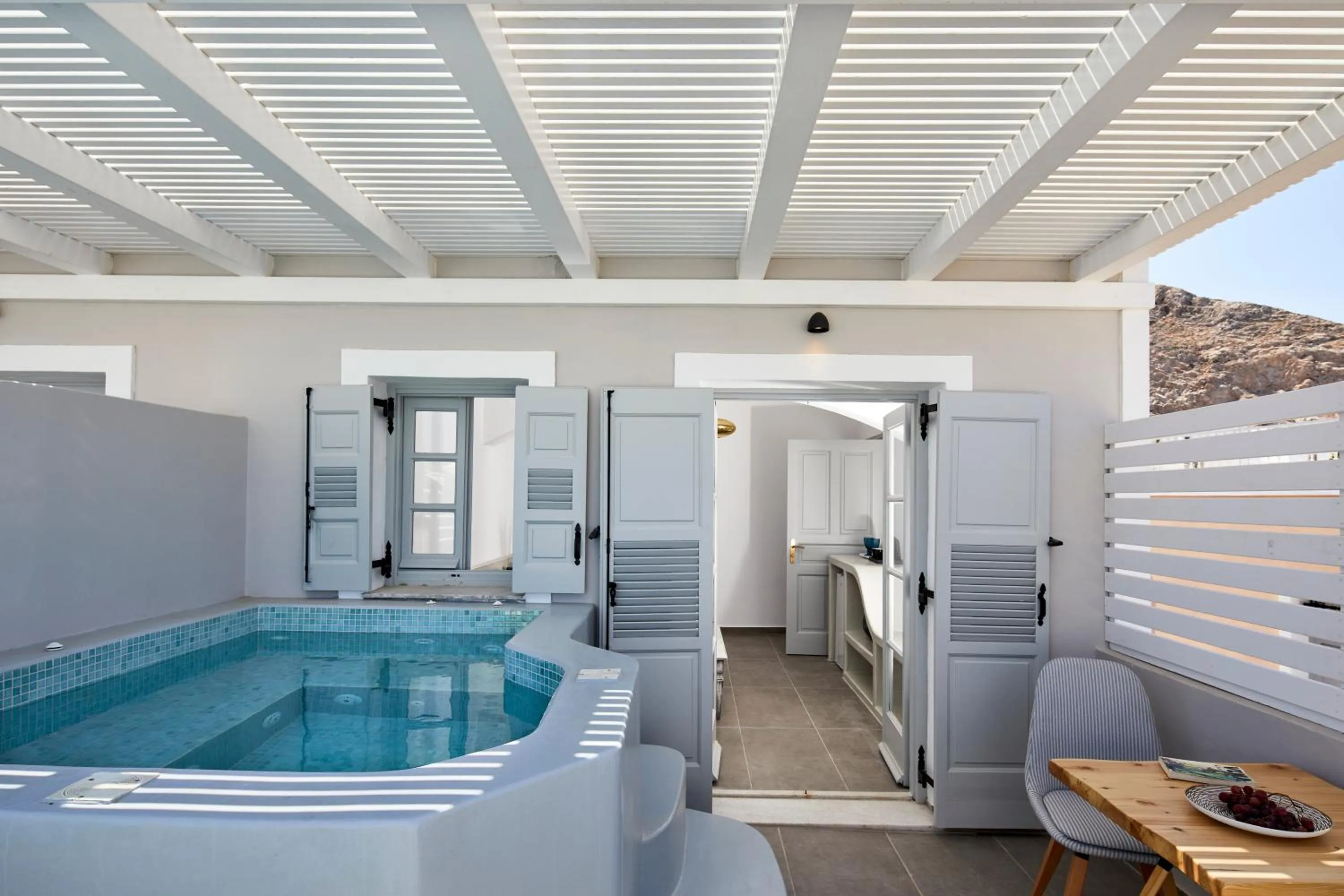 Executive Suite with Outdoor Hot Tub in Blue Sea Hotel