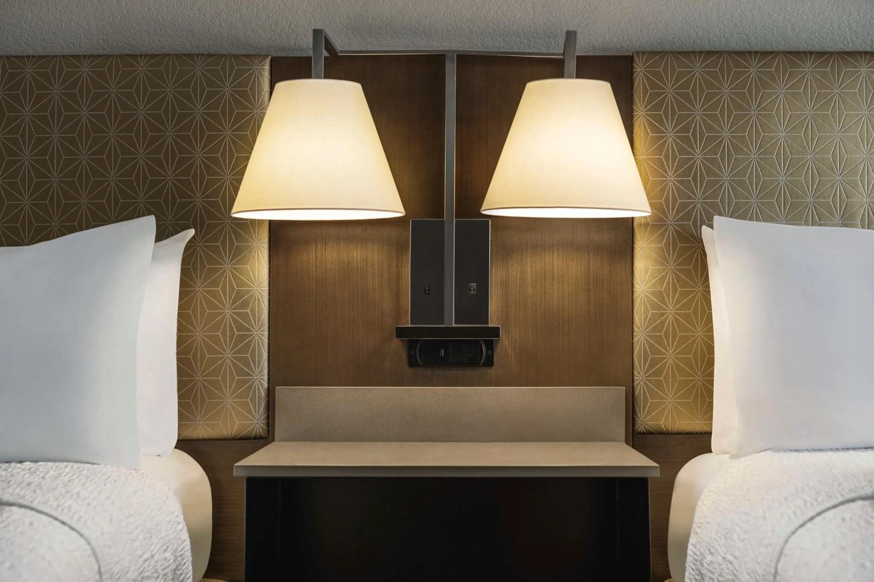 Suite with Two Queen Beds and Sofa Bed - Non-Smoking in Hampton Inn Tropicana