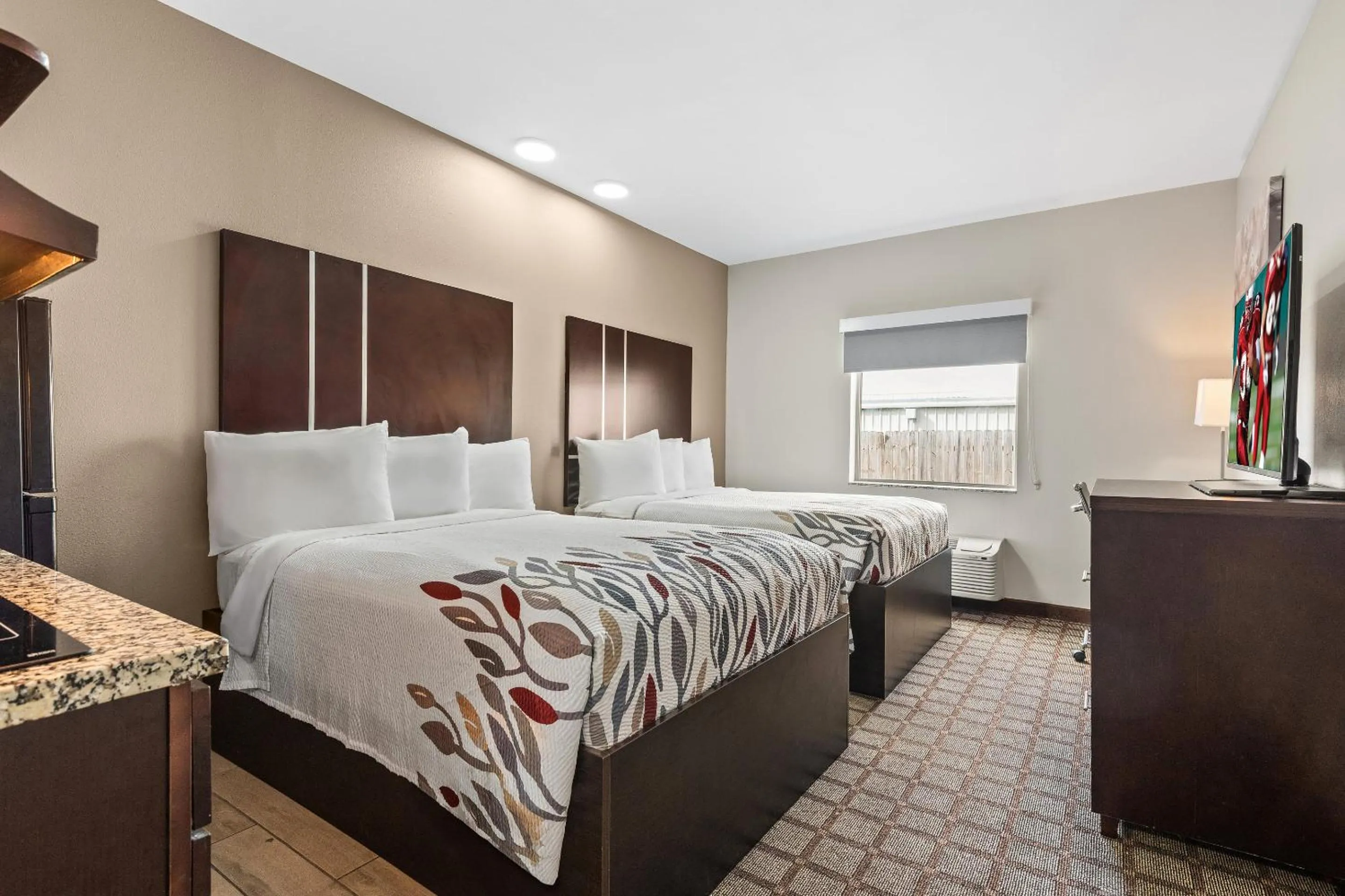 Superior Room with Two Double Beds with Kitchenette Non-Smoking in Red Roof Inn Baton Rouge