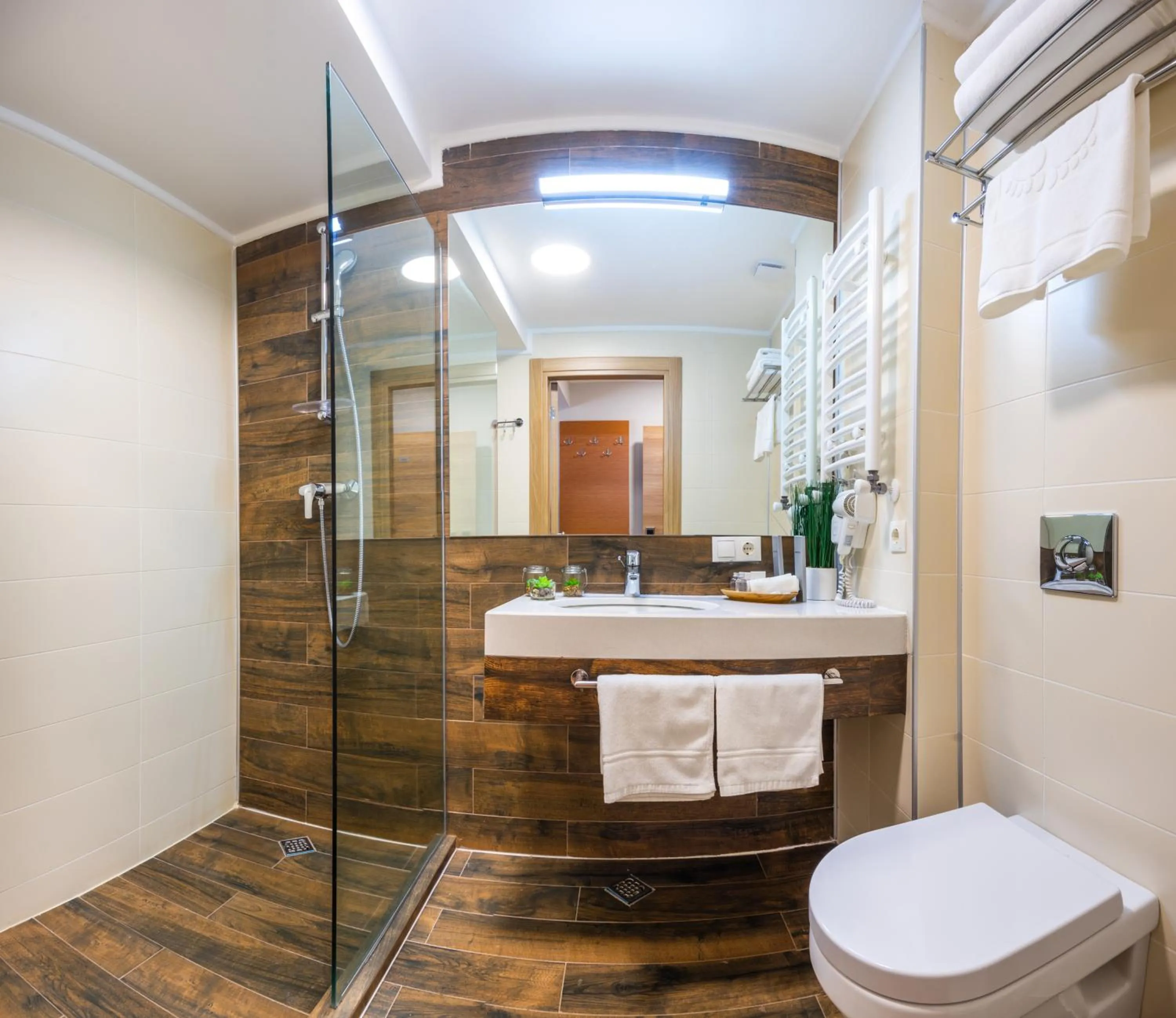 One-Bedroom Suite in Orbi Palace Hotel Official