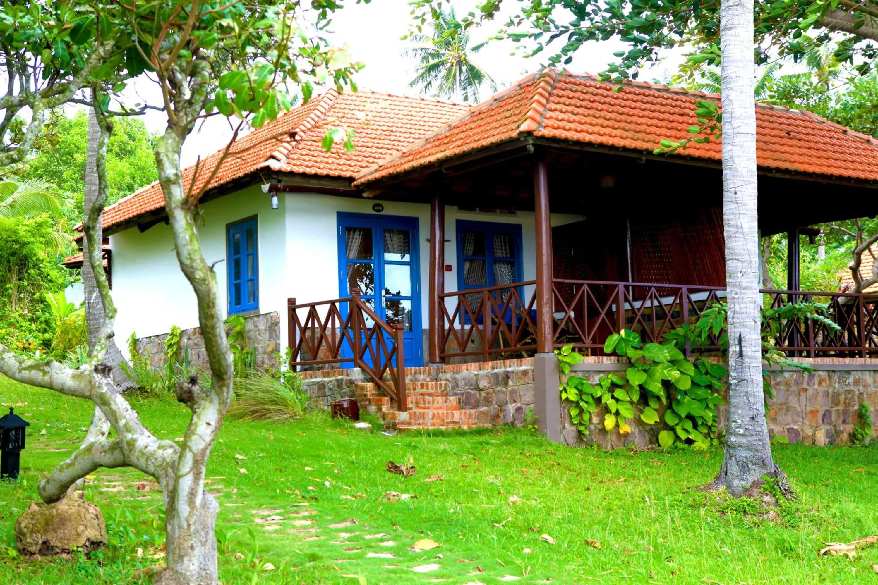 Deluxe Bungalow with Sea View in Phu Quoc Eco Beach Resort