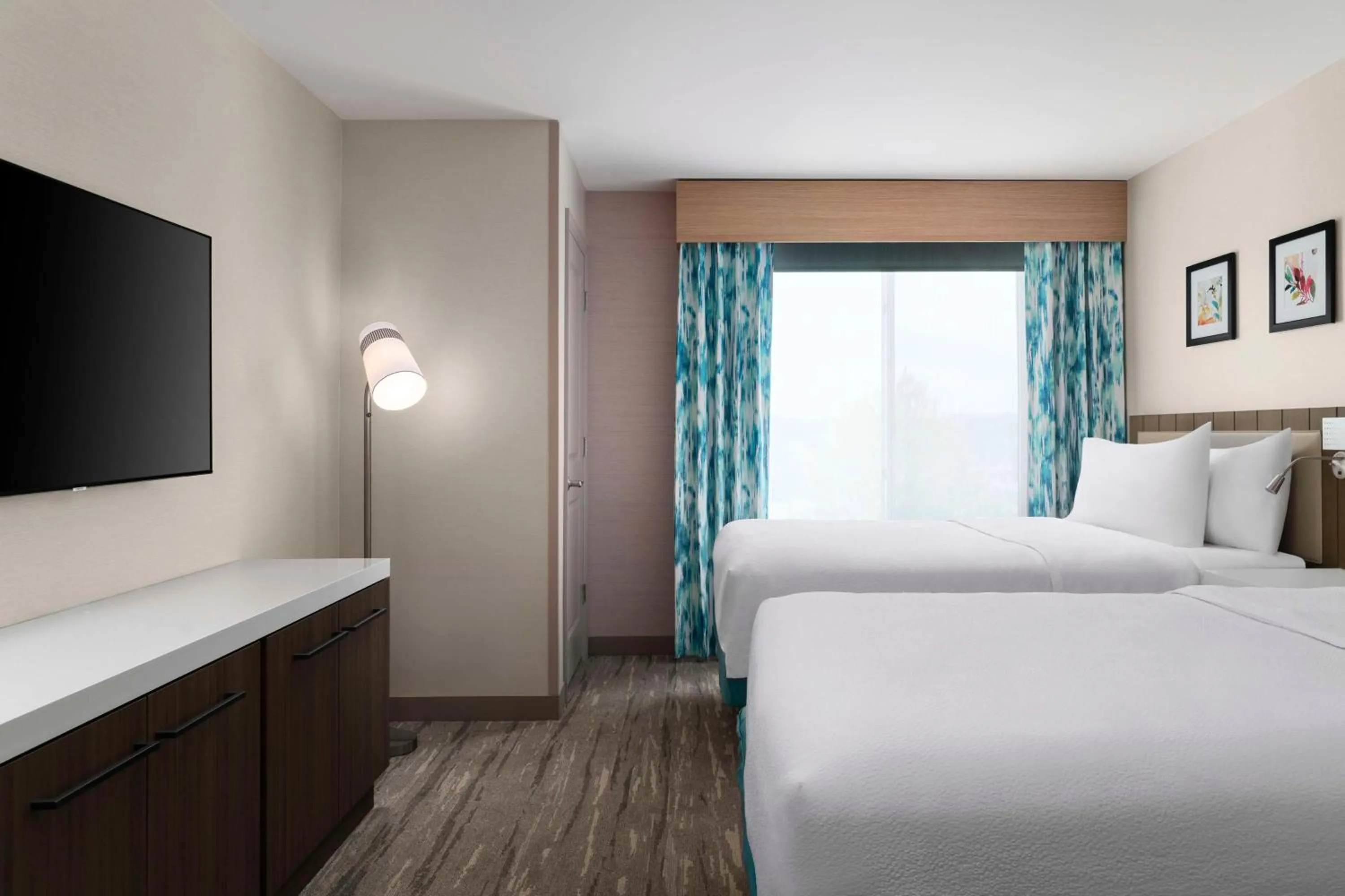 Executive Suite with Two Double Beds and Sofa Bed in Hilton Garden Inn Kennett Square