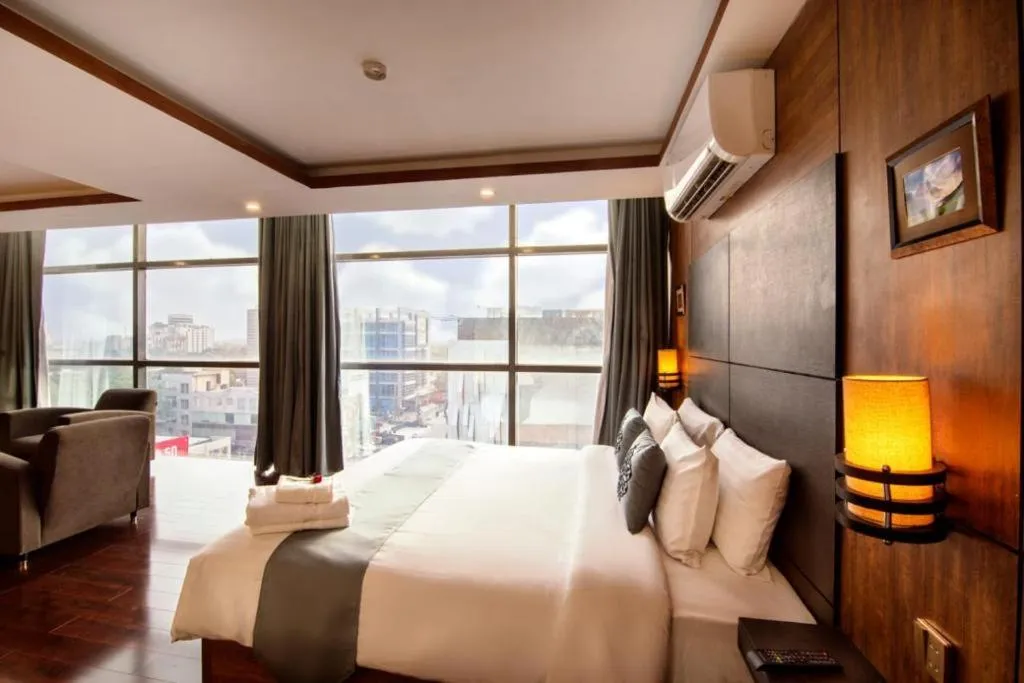 Executive King Room in Hotel One Gulberg, Lahore