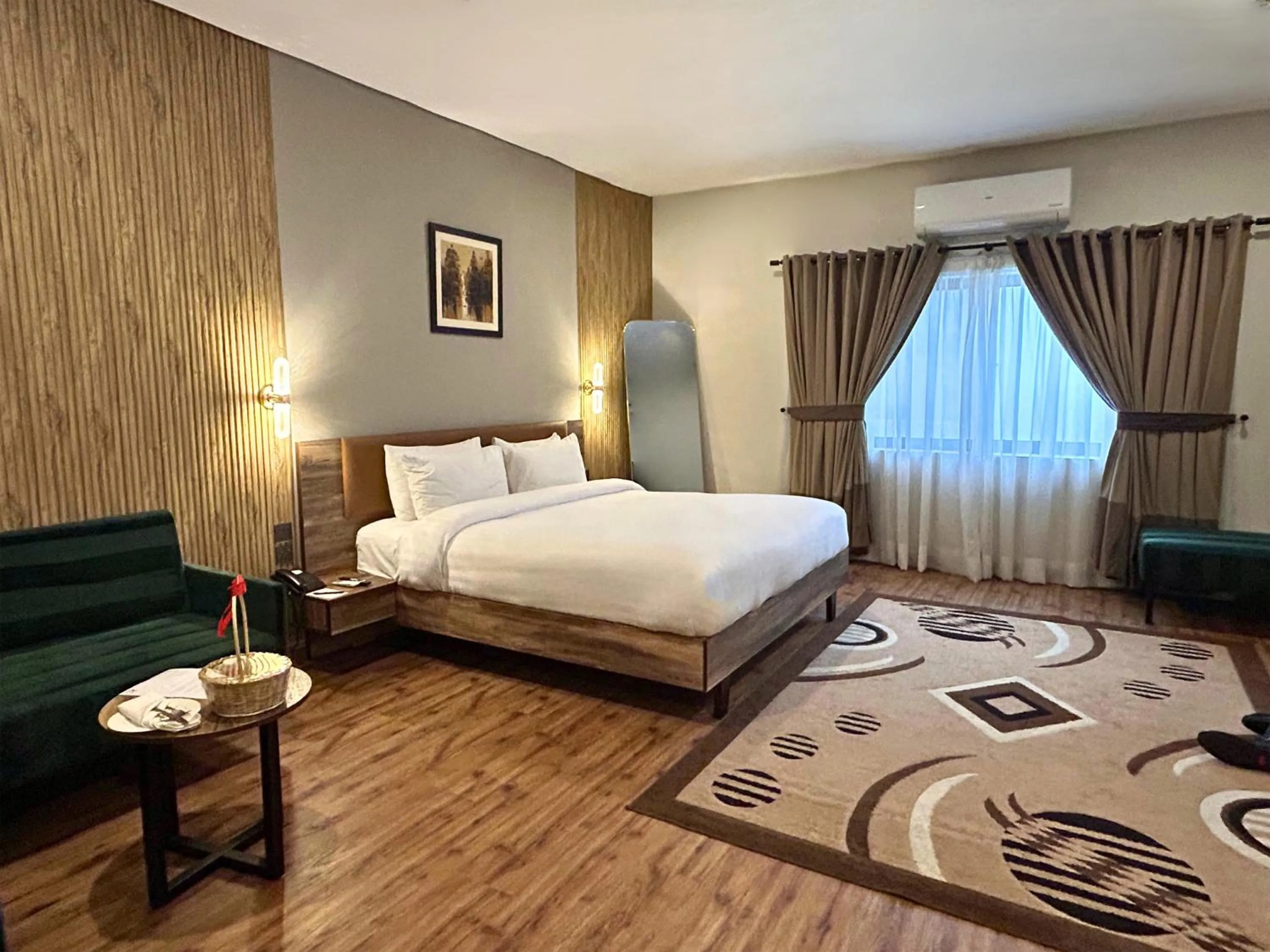 Suite - single occupancy in Hotel One The Mall, Lahore