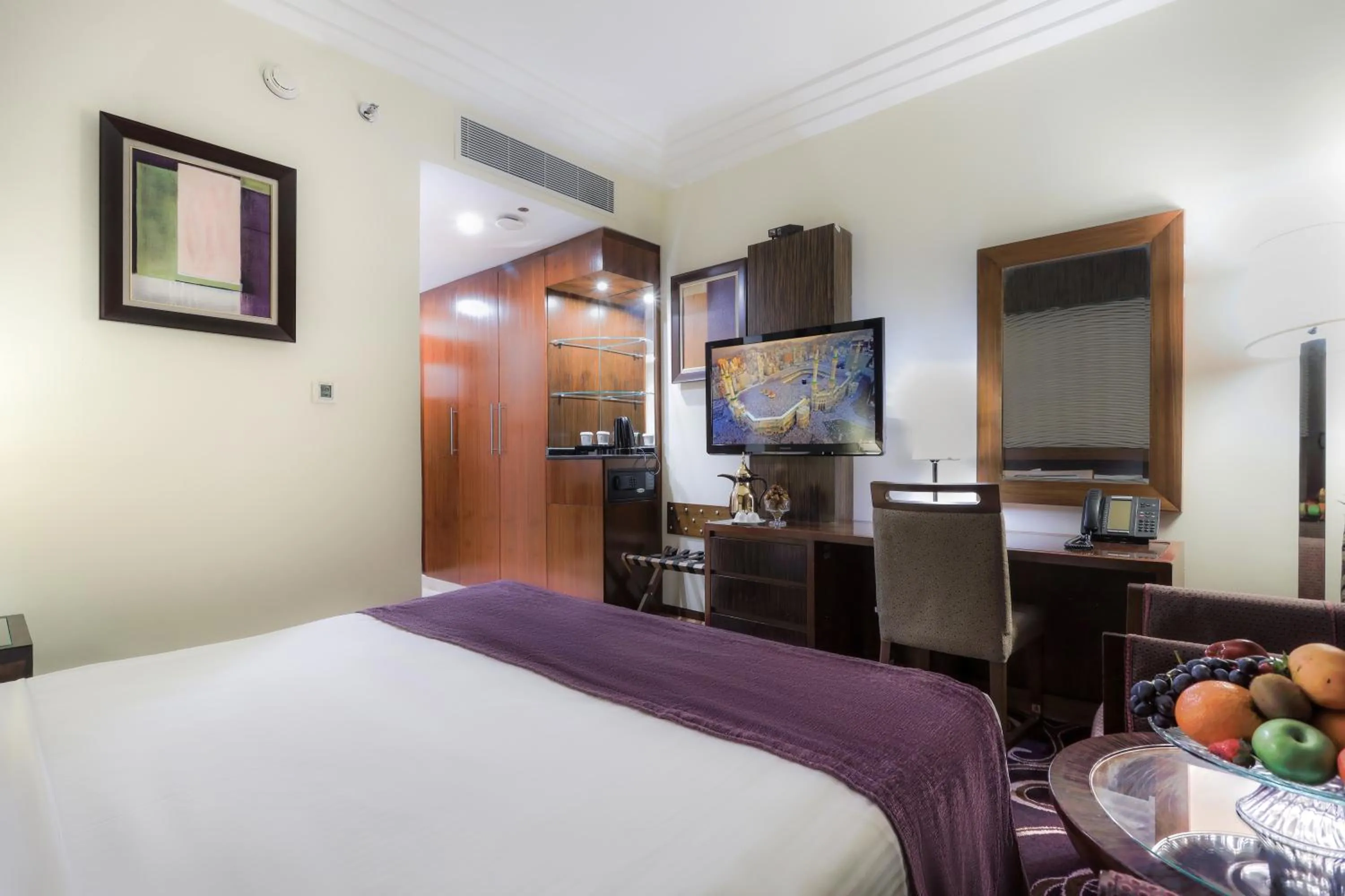 Transient Double Room in Elaf Kinda Hotel