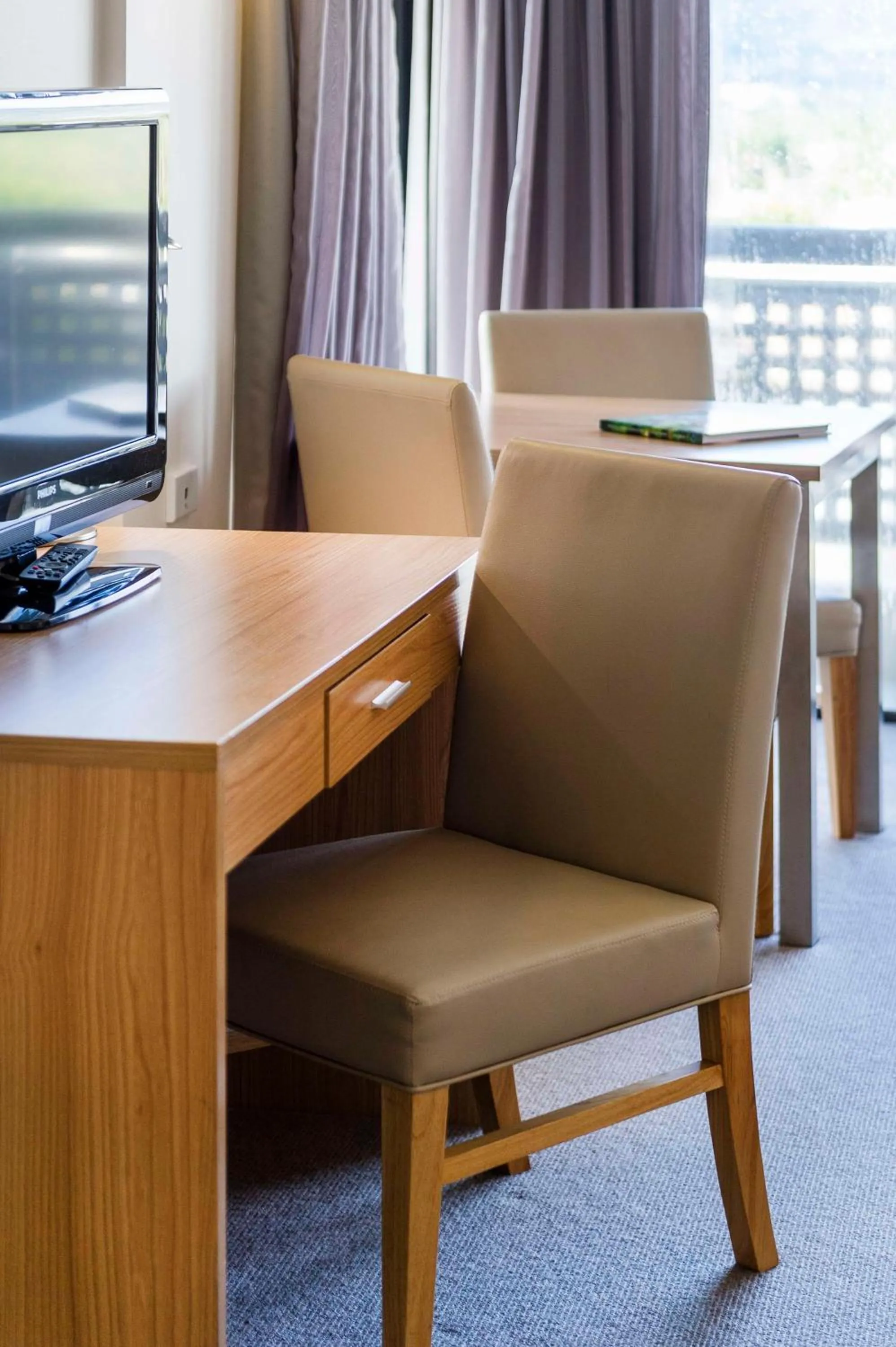 Twin Room with Sea View in Rydges Esplanade Resort Cairns