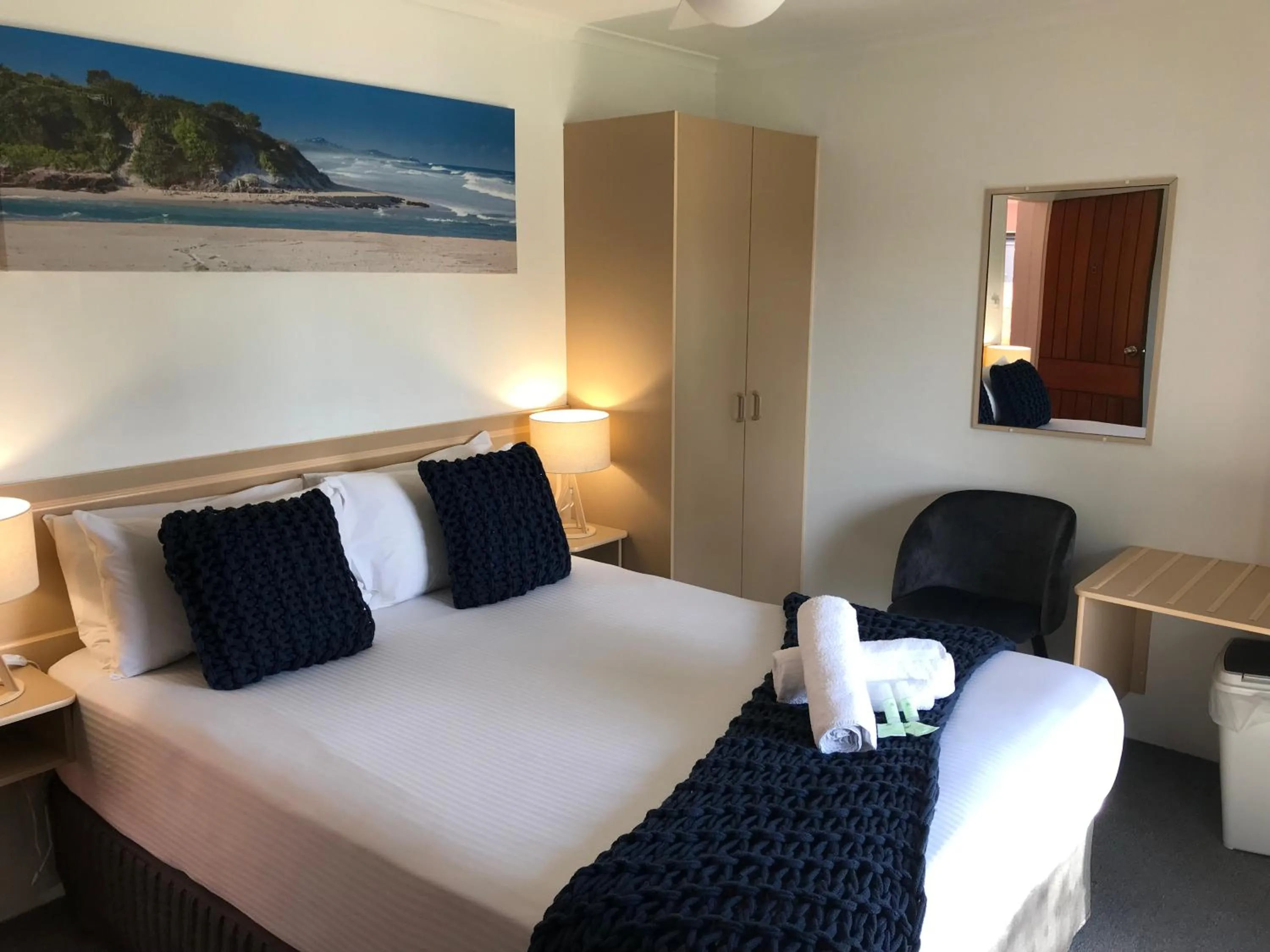 Standard Double Room in OCEAN BREEZE MOTEL