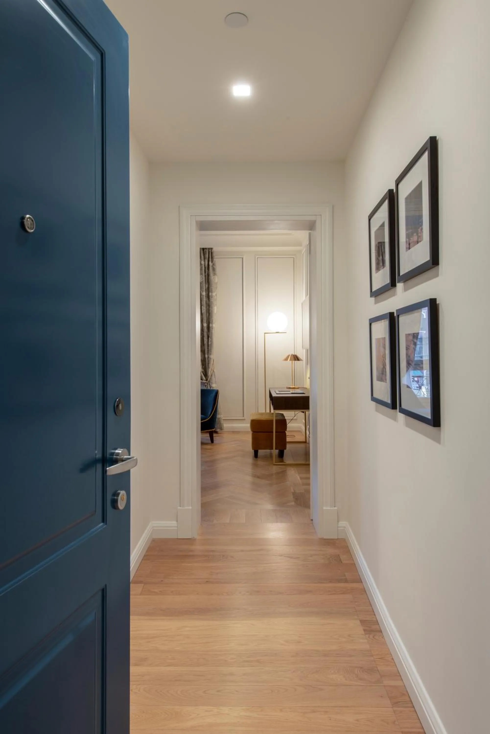 Suite with Canal View in H10 Palazzo Canova