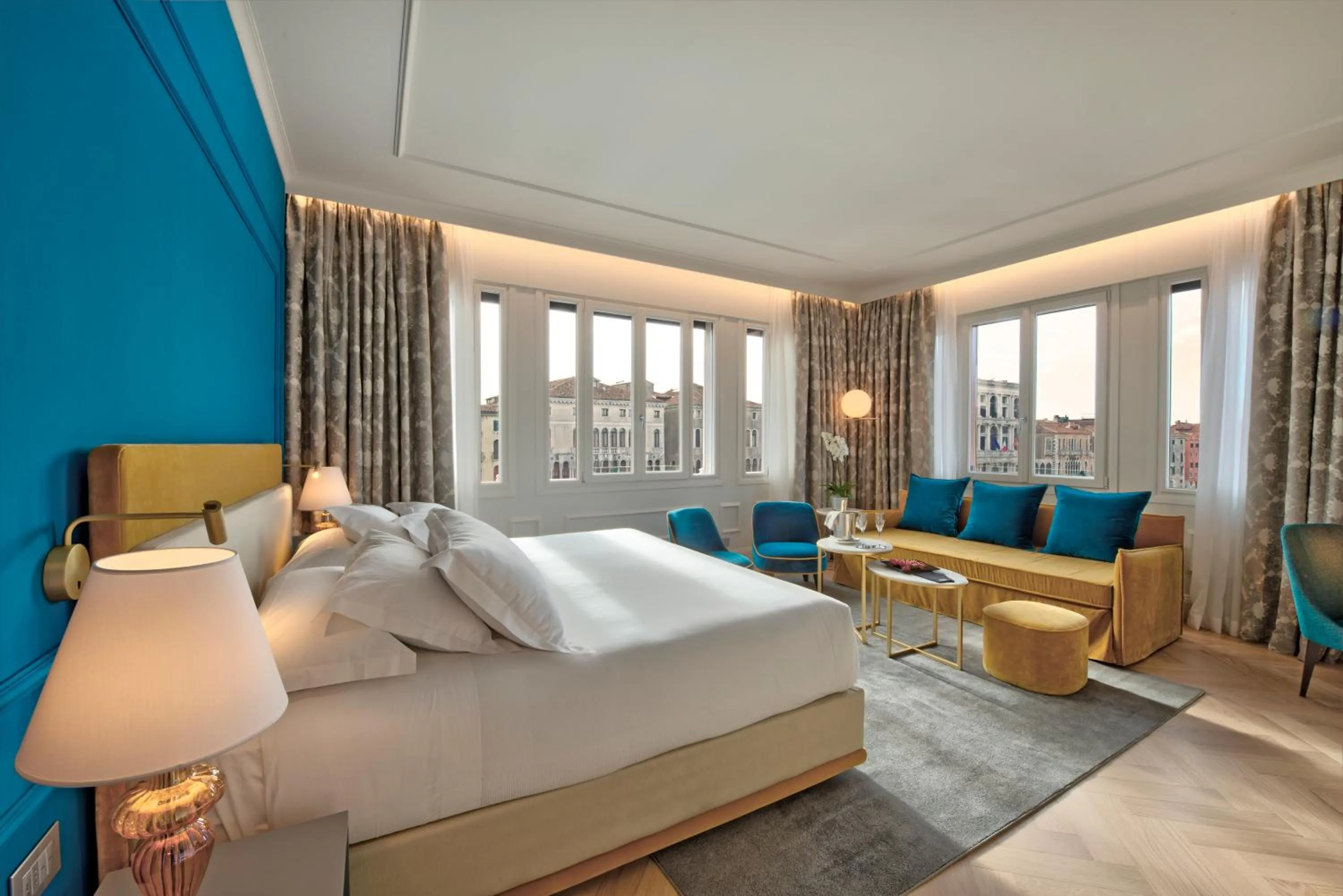 Junior Suite with Canal View in H10 Palazzo Canova