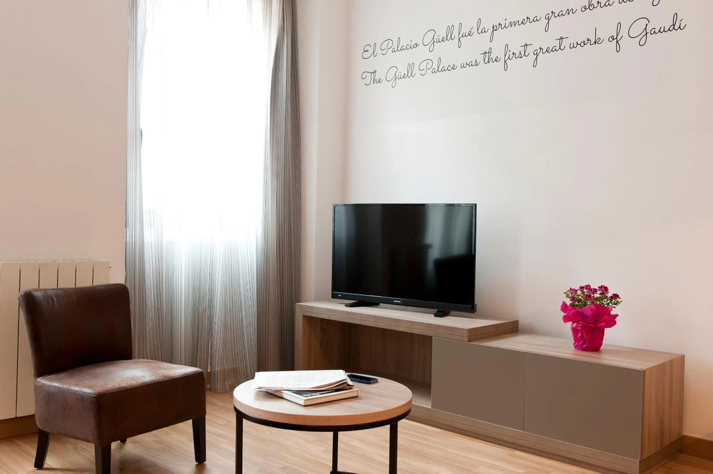 Two-Bedroom Apartment in MH Apartments Ramblas