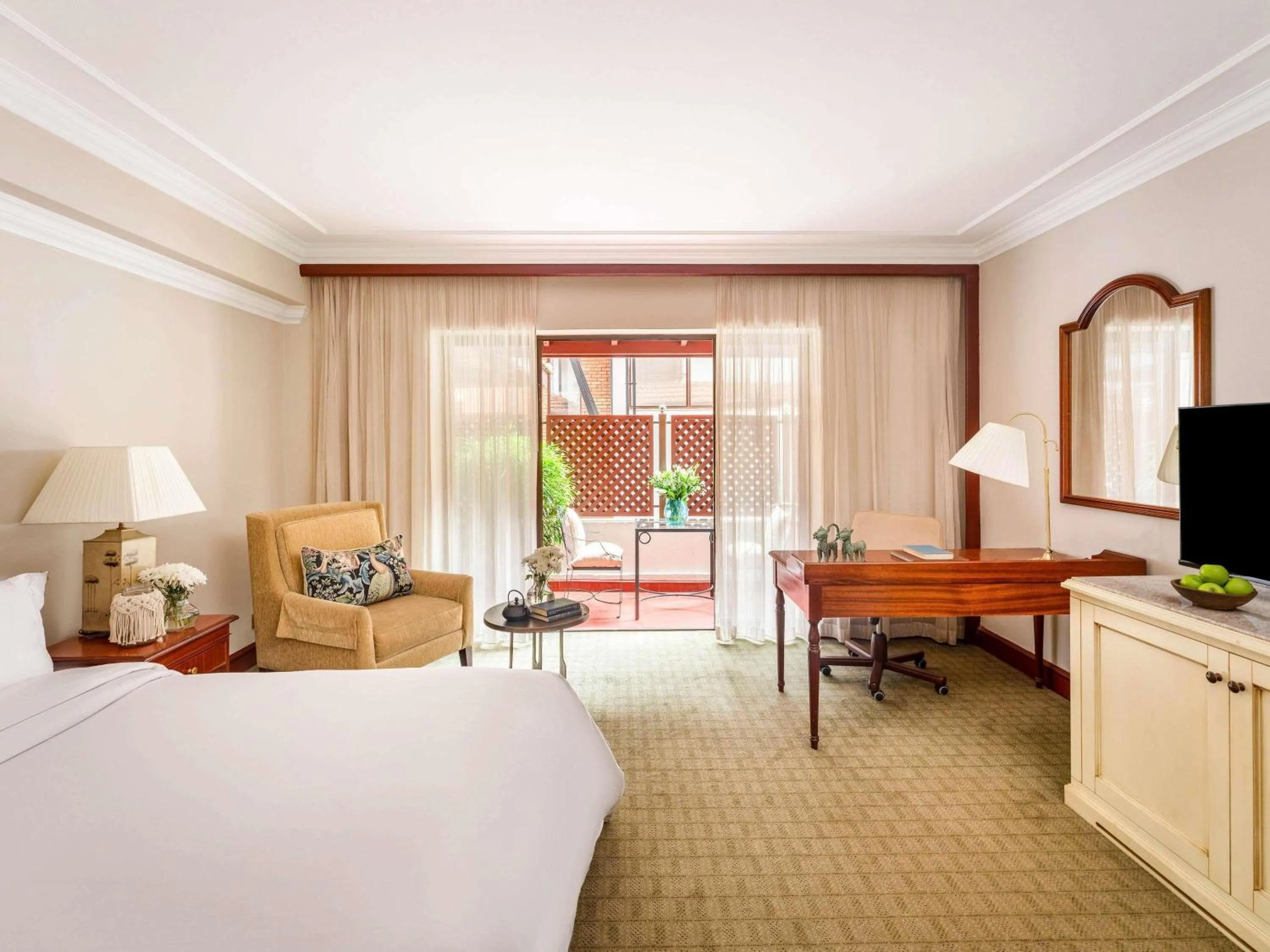 Deluxe Twin Room in Fairmont The Norfolk