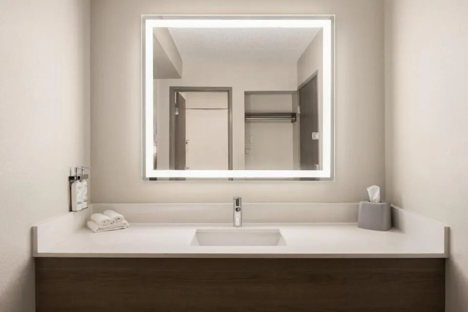 Standard King Room in Holiday Inn Express - Bowling Green by IHG