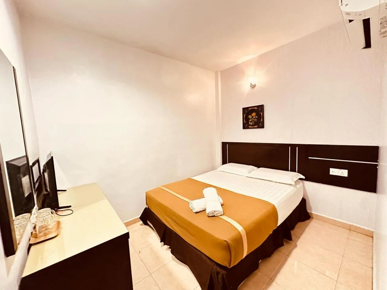 Standard Double Room in Rainbow Hotel