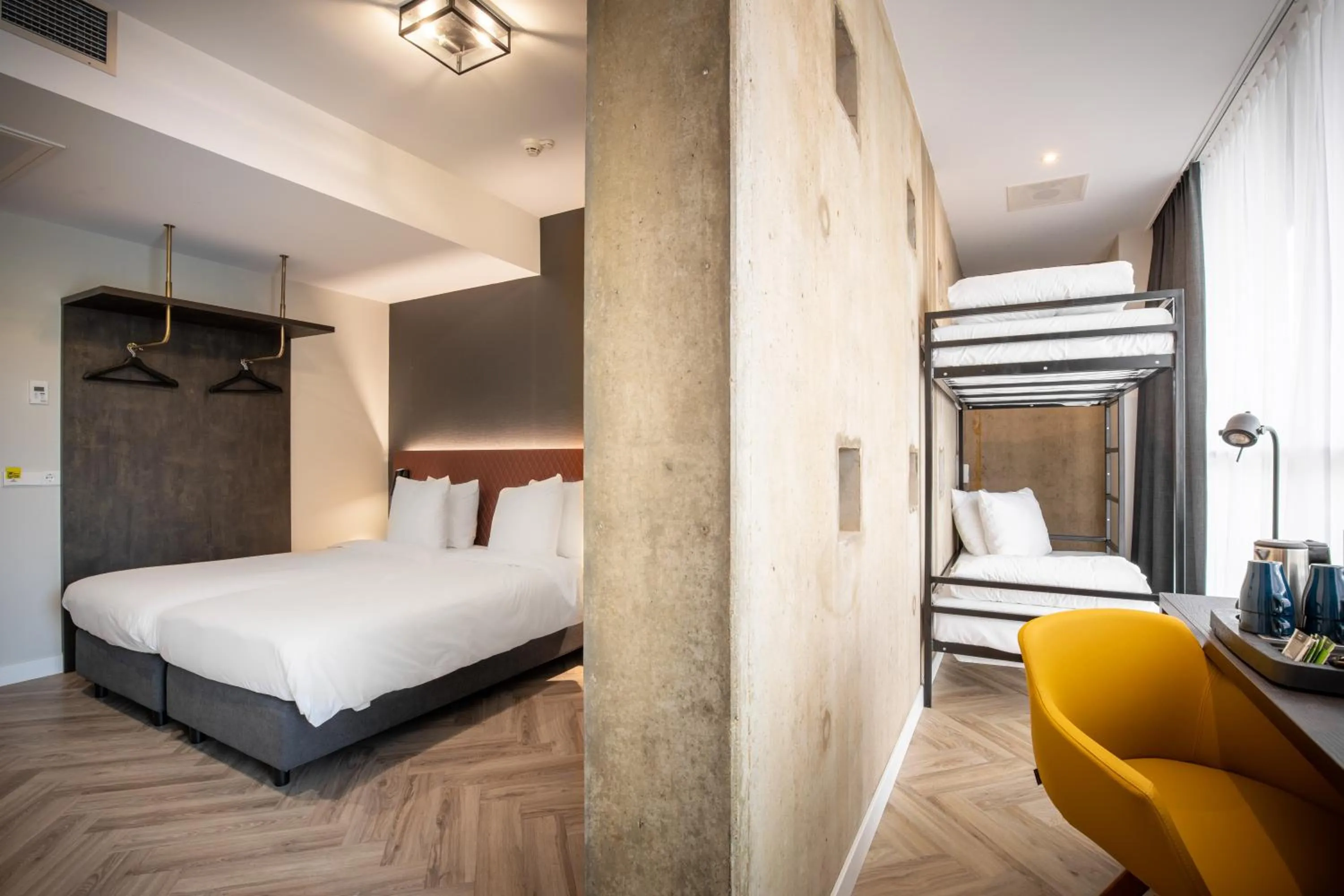 Family Room in Hotel New Kit