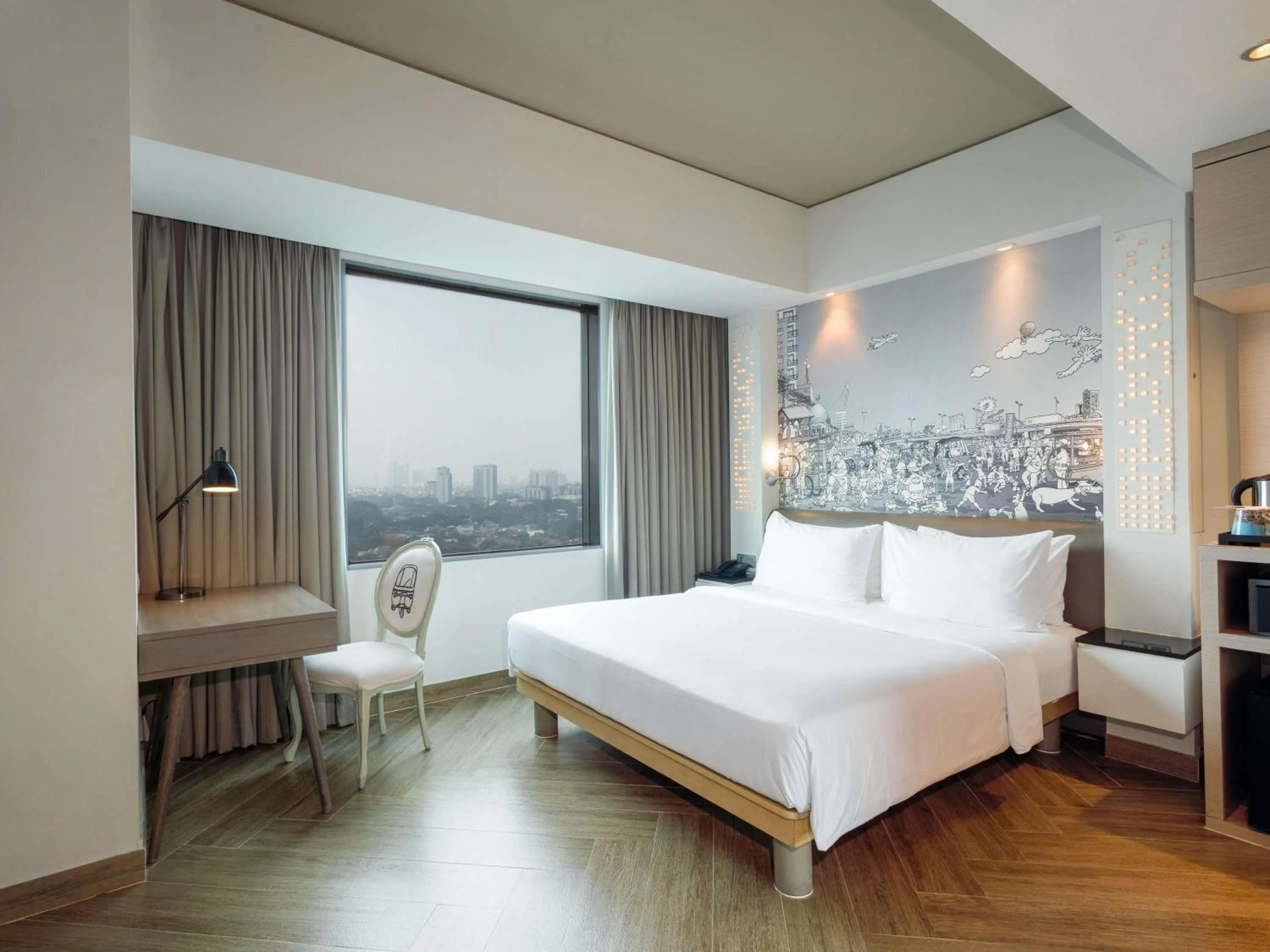 Standard King Room in Mercure Jakarta Simatupang